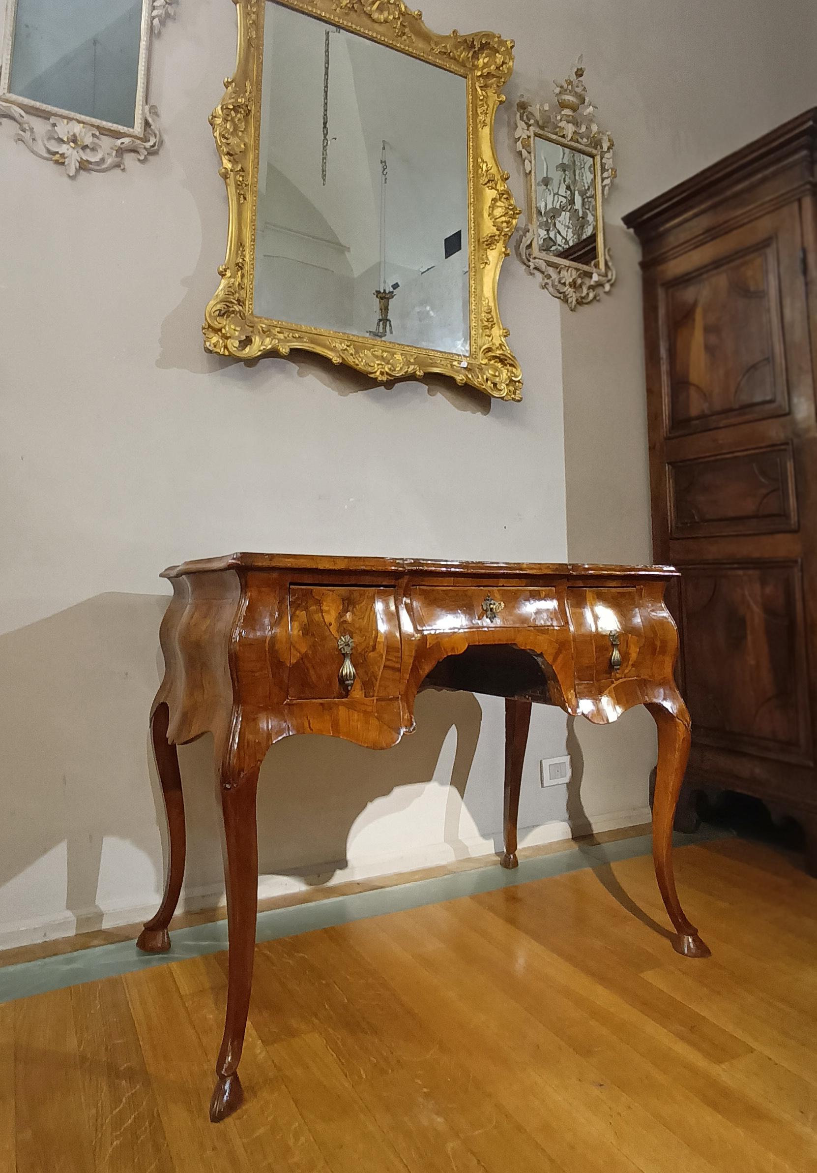MID-18th CENTURY WOODEN WRITING DESK LOUIS XV in vendita 4