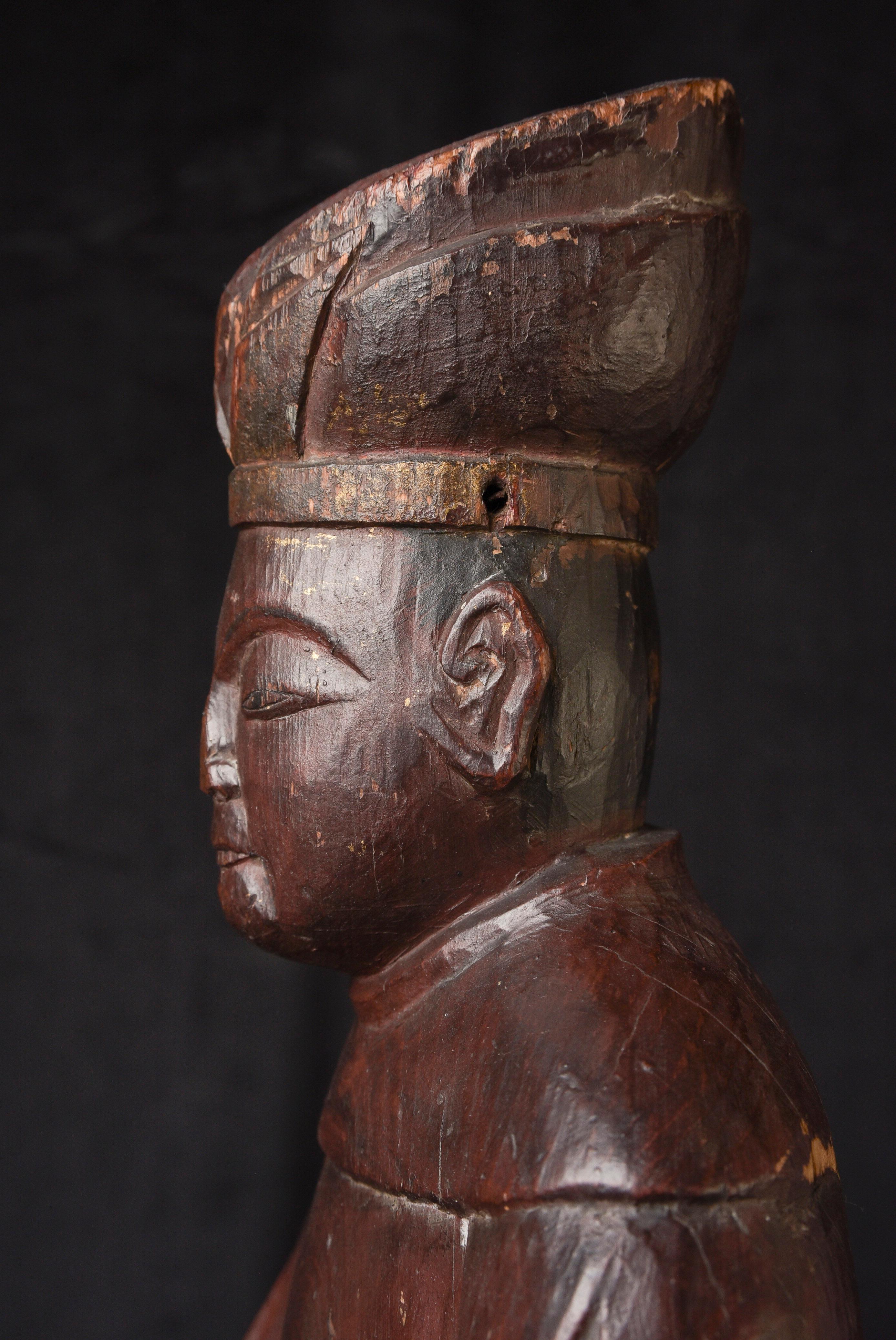 Figure bouddhiste japonaise du milieu du XVIIIe siècle. Pièce sublime avec une merveilleuse patine de plus de 250 ans en vente 2