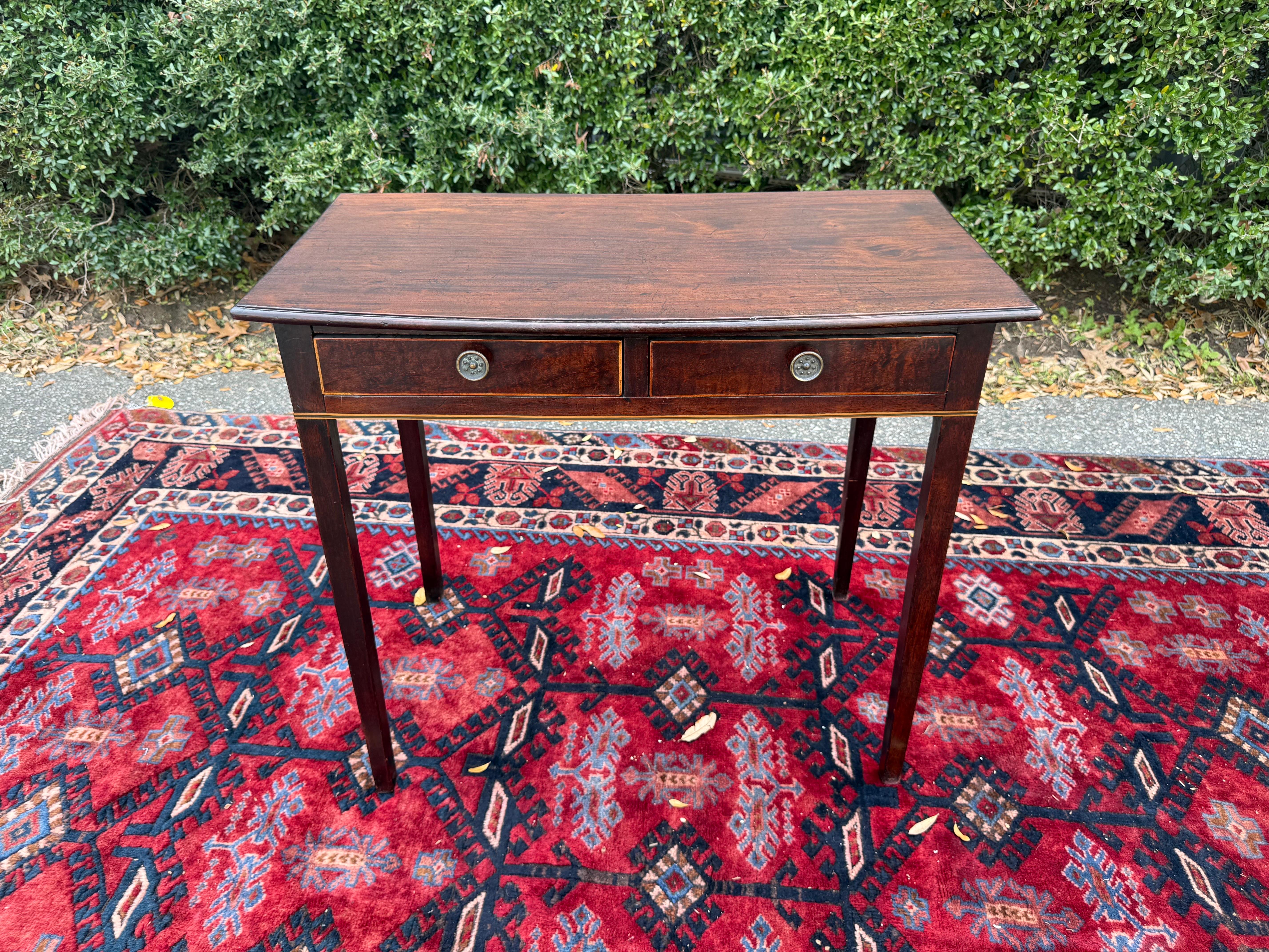 Mid-19 Century Federal Mahogany With Inlay Table For Sale 4