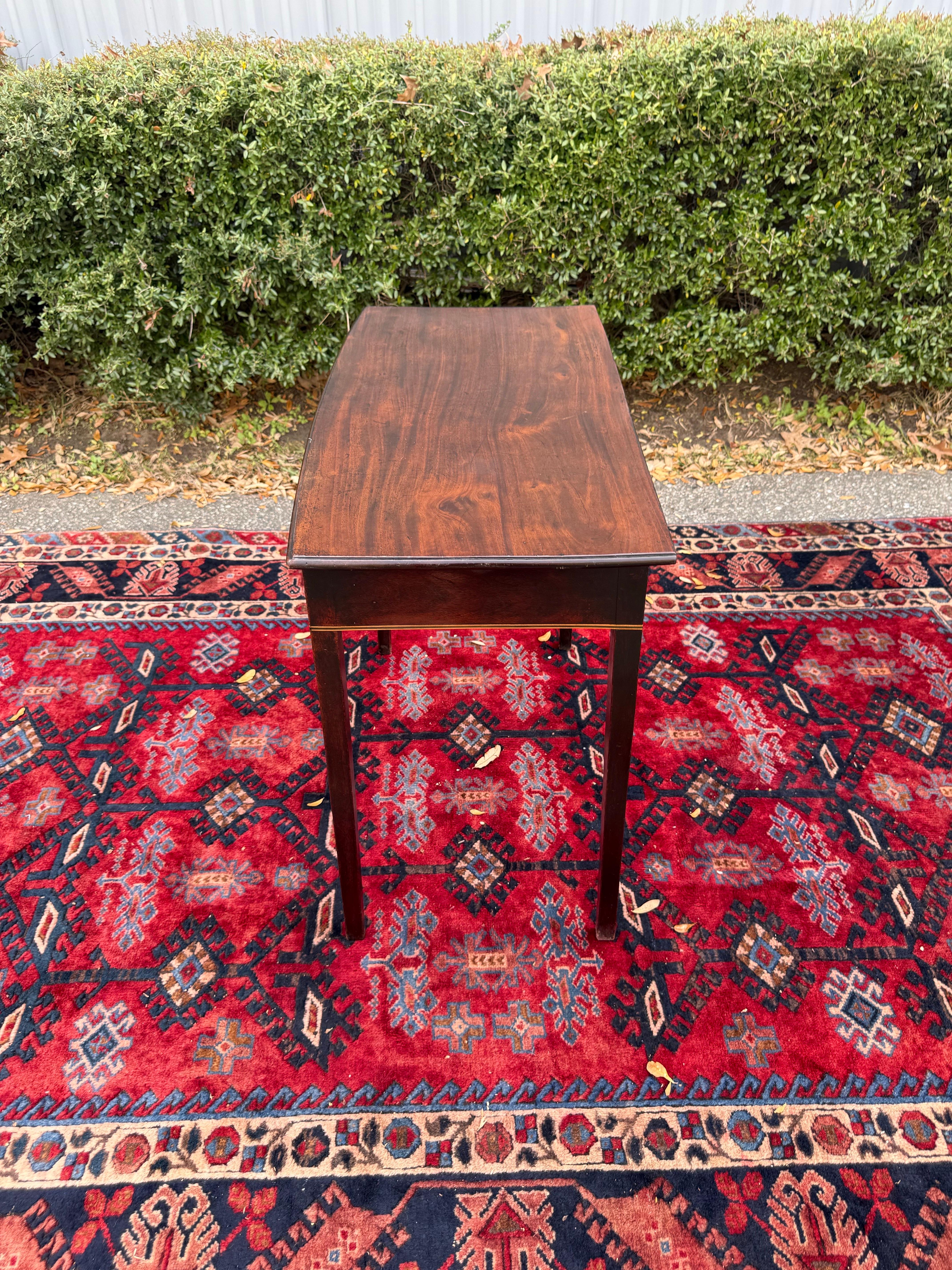 Mid-19 Century Federal Mahogany With Inlay Table For Sale 2
