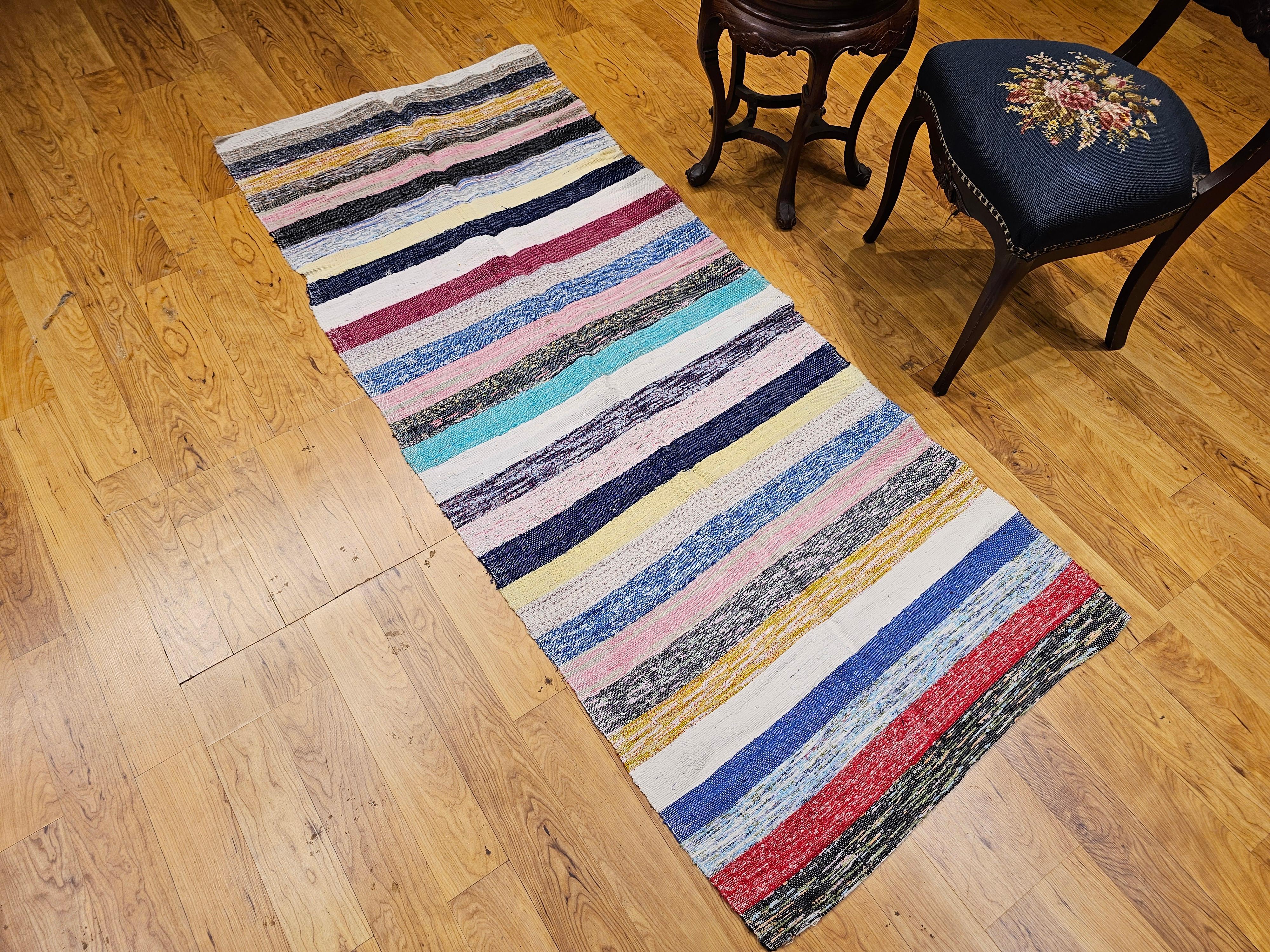 Lana Mid 1900s American Rag Rug with Scandinavian Kilim-Inspired Pattern and Colors in vendita