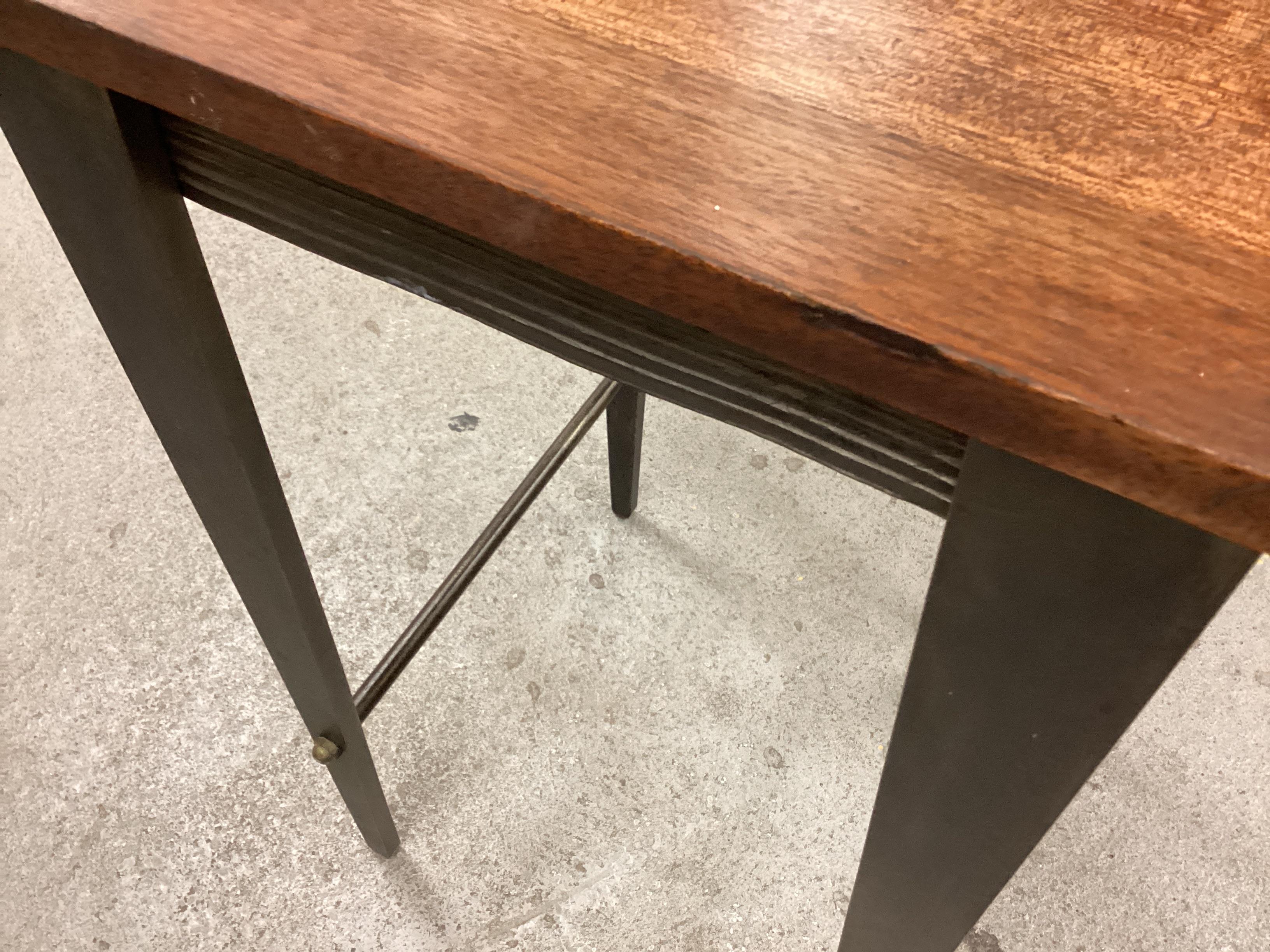 Tisch aus Holz und Stahl von Will Stone, Mitte der 1980er Jahre (Ende des 20. Jahrhunderts) im Angebot