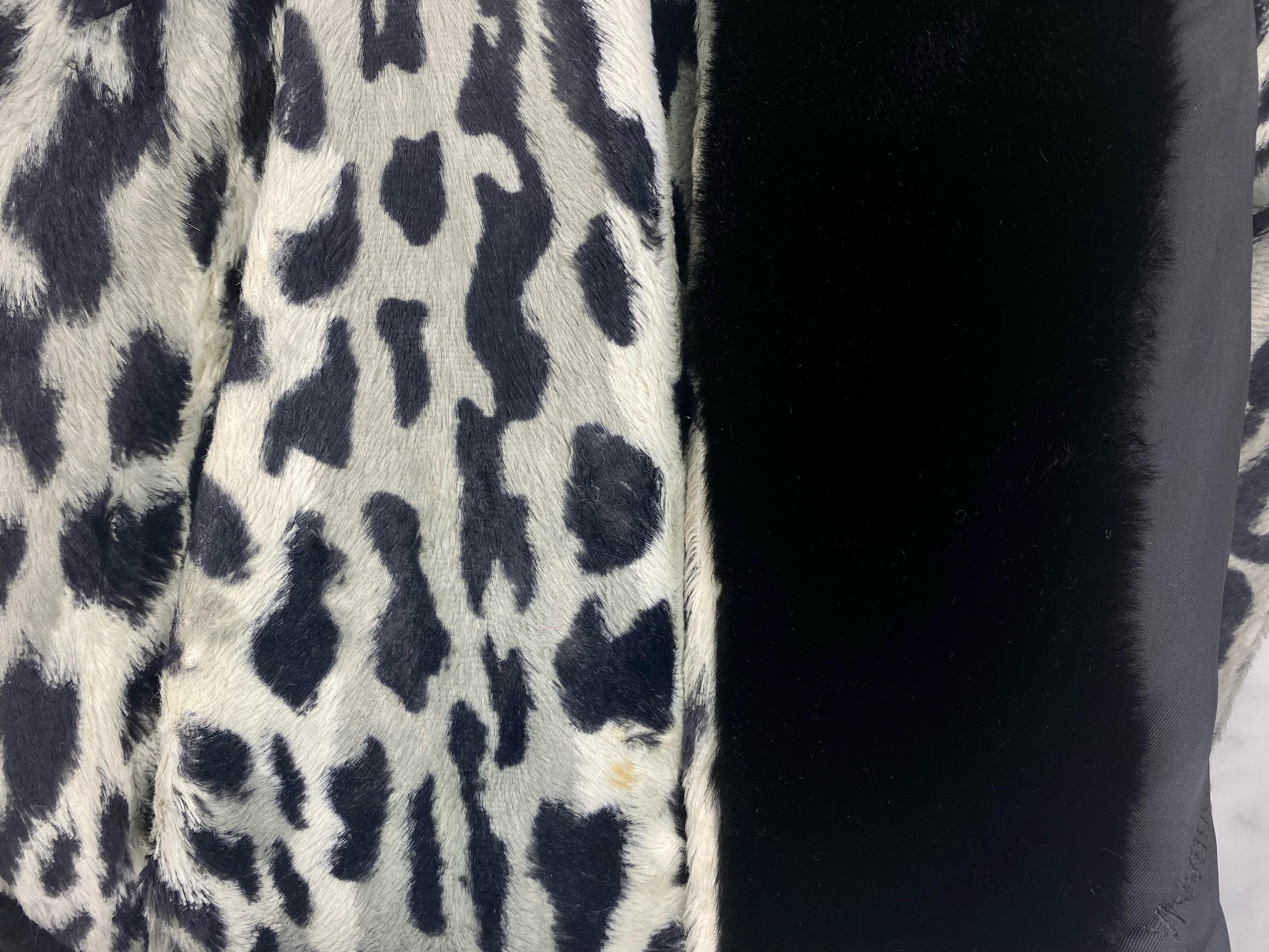 Mid 1990s Dolce & Gabbana Cheetah Print Black Faux Fur Wrap Coat In Good Condition For Sale In West Hollywood, CA
