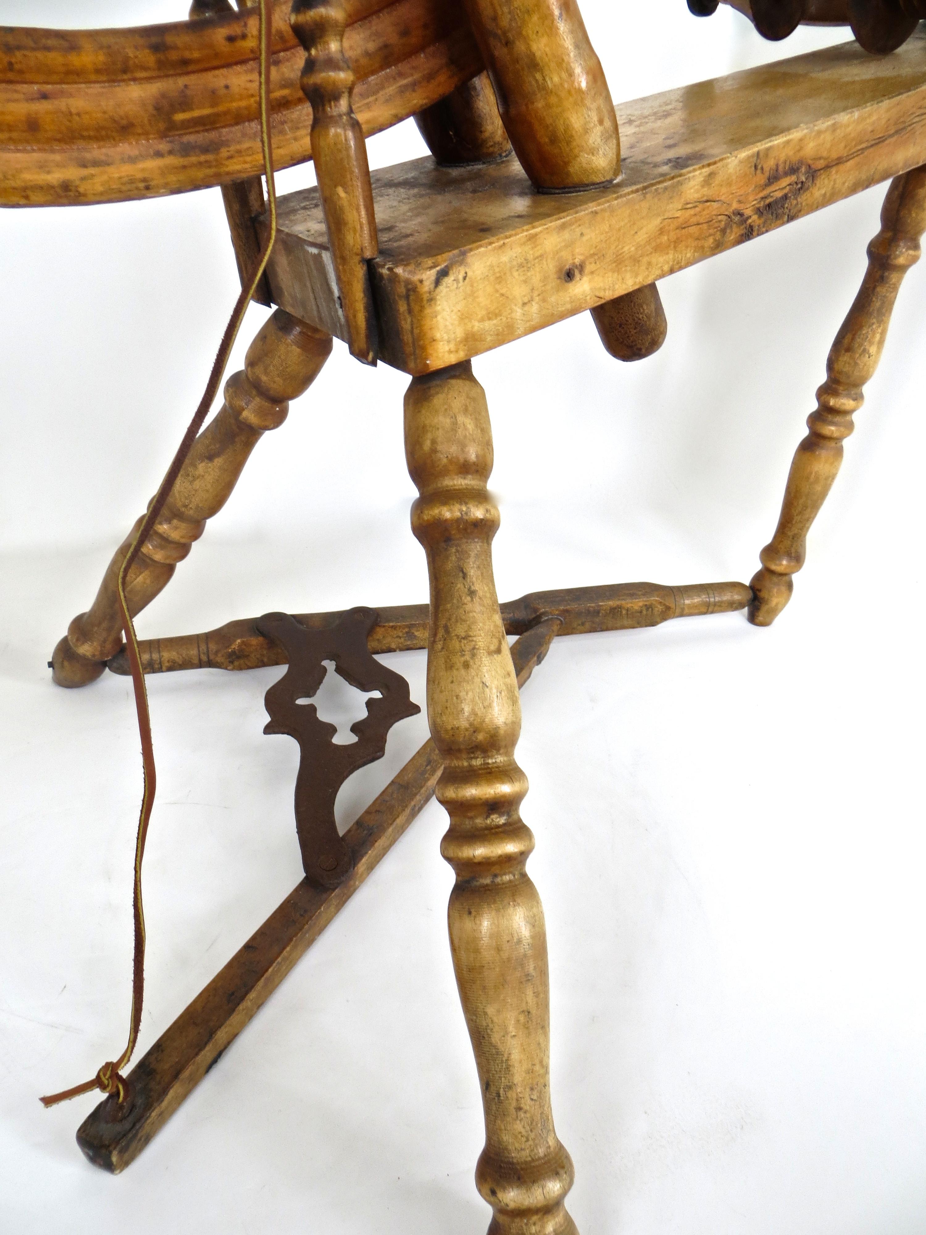Iron Mid-19th Century American Spinning Wheel For Sale