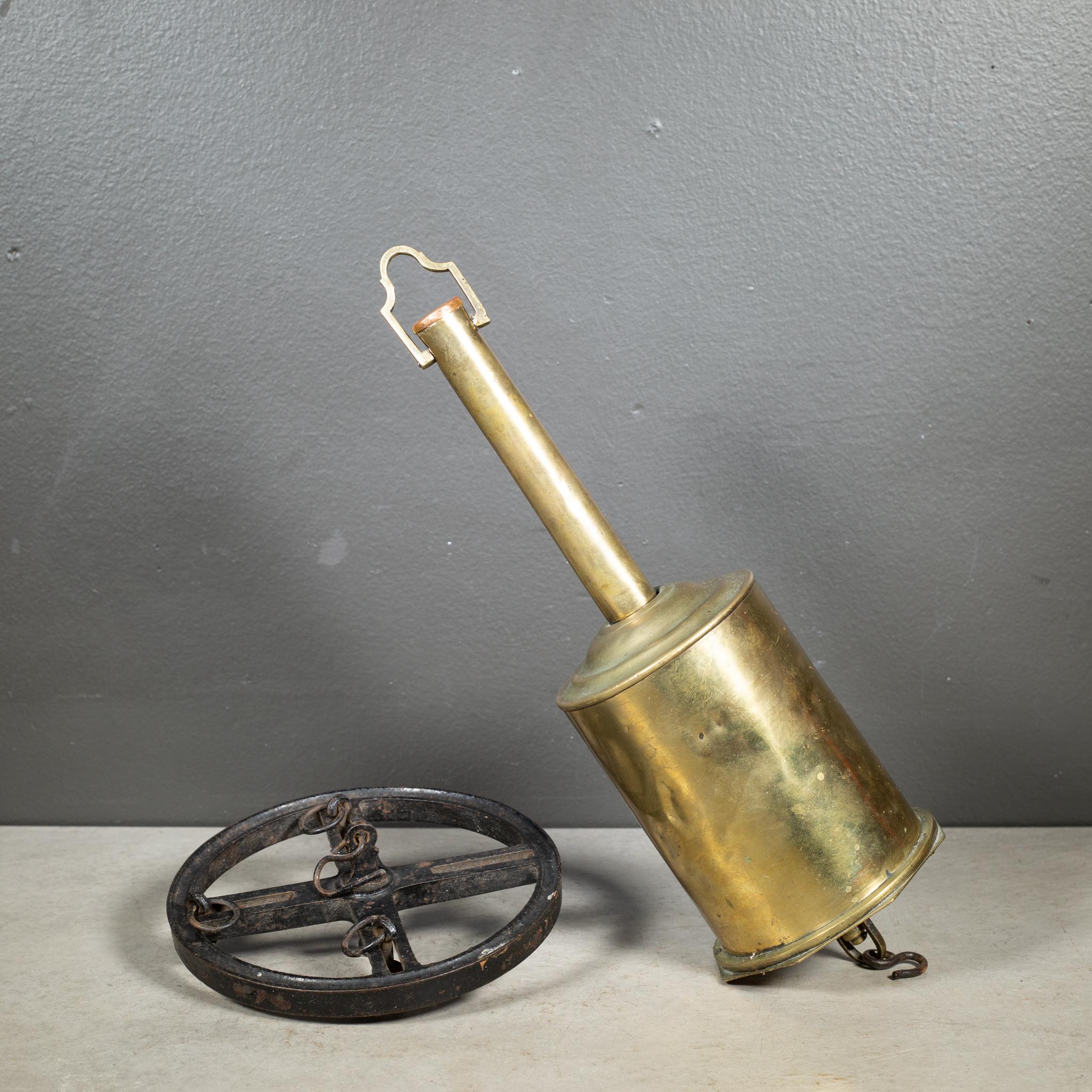 Mid 19th c. Brass Fireplace Roasting Bottle Jack In Good Condition For Sale In San Francisco, CA