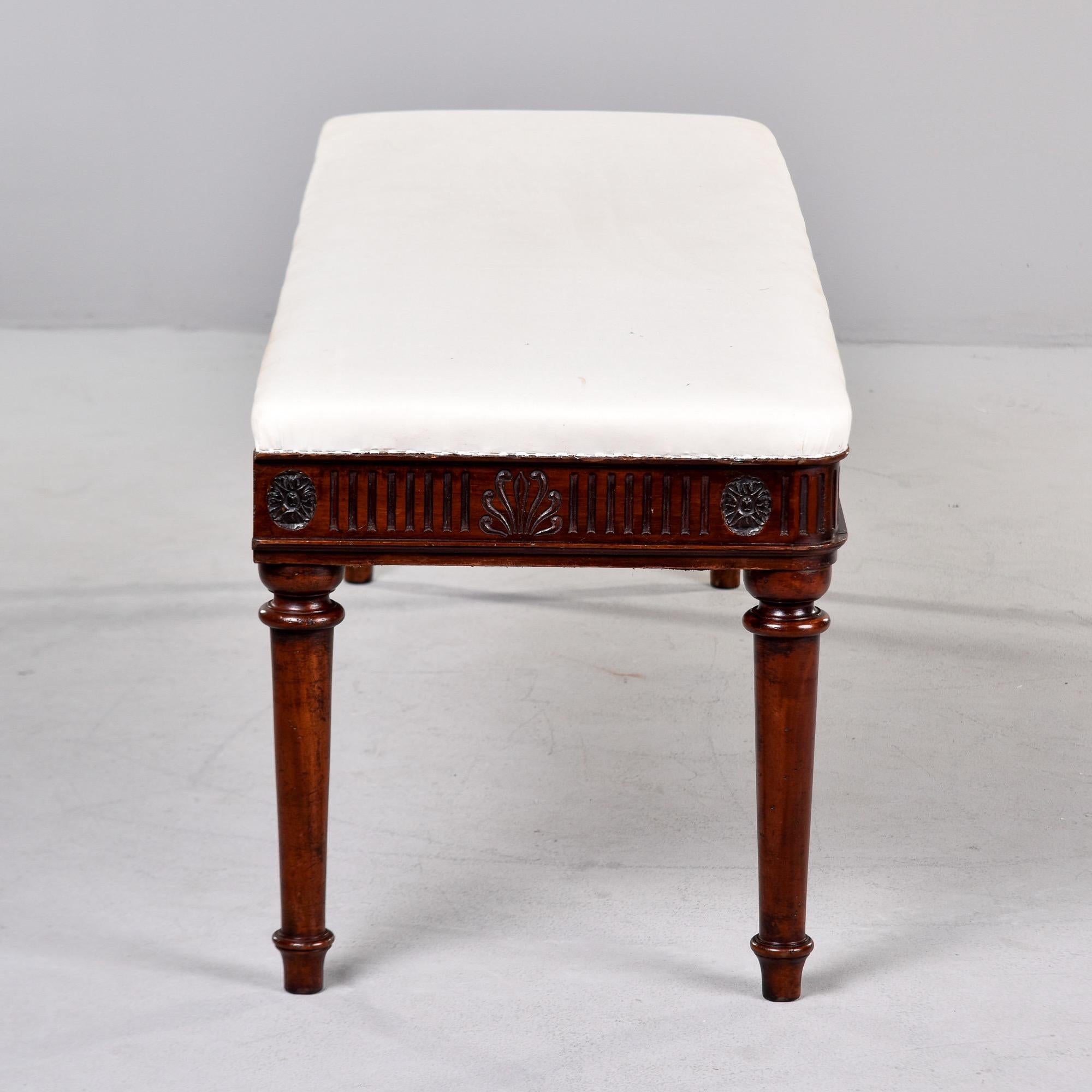 Mid 19th C English Upholstered Mahogany Window Seat with Reeded Detail   For Sale 4