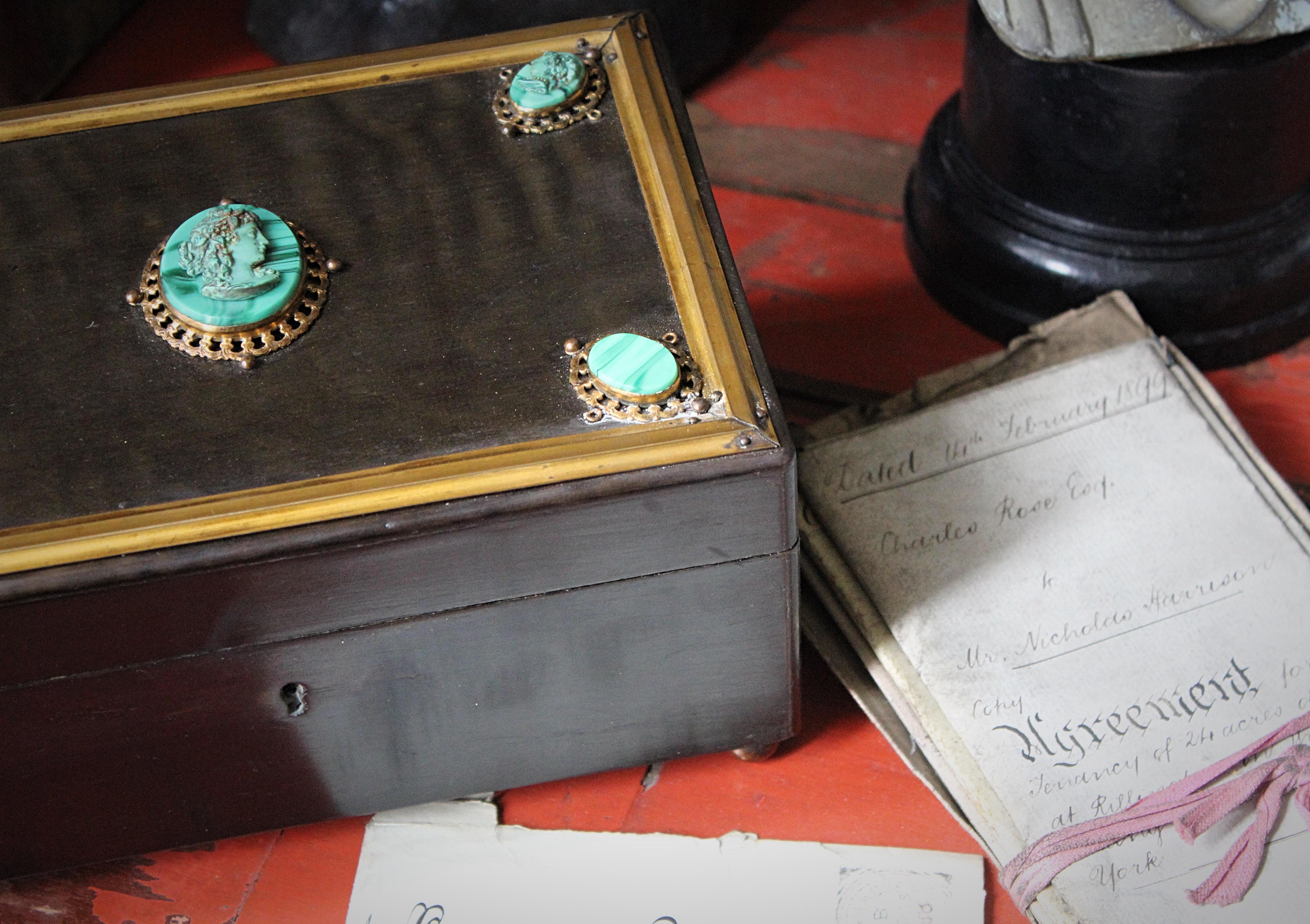 Mid 19th C Grand Tour Brass Malachite Cameo & Ebonised Trinket Jewellery Box 11