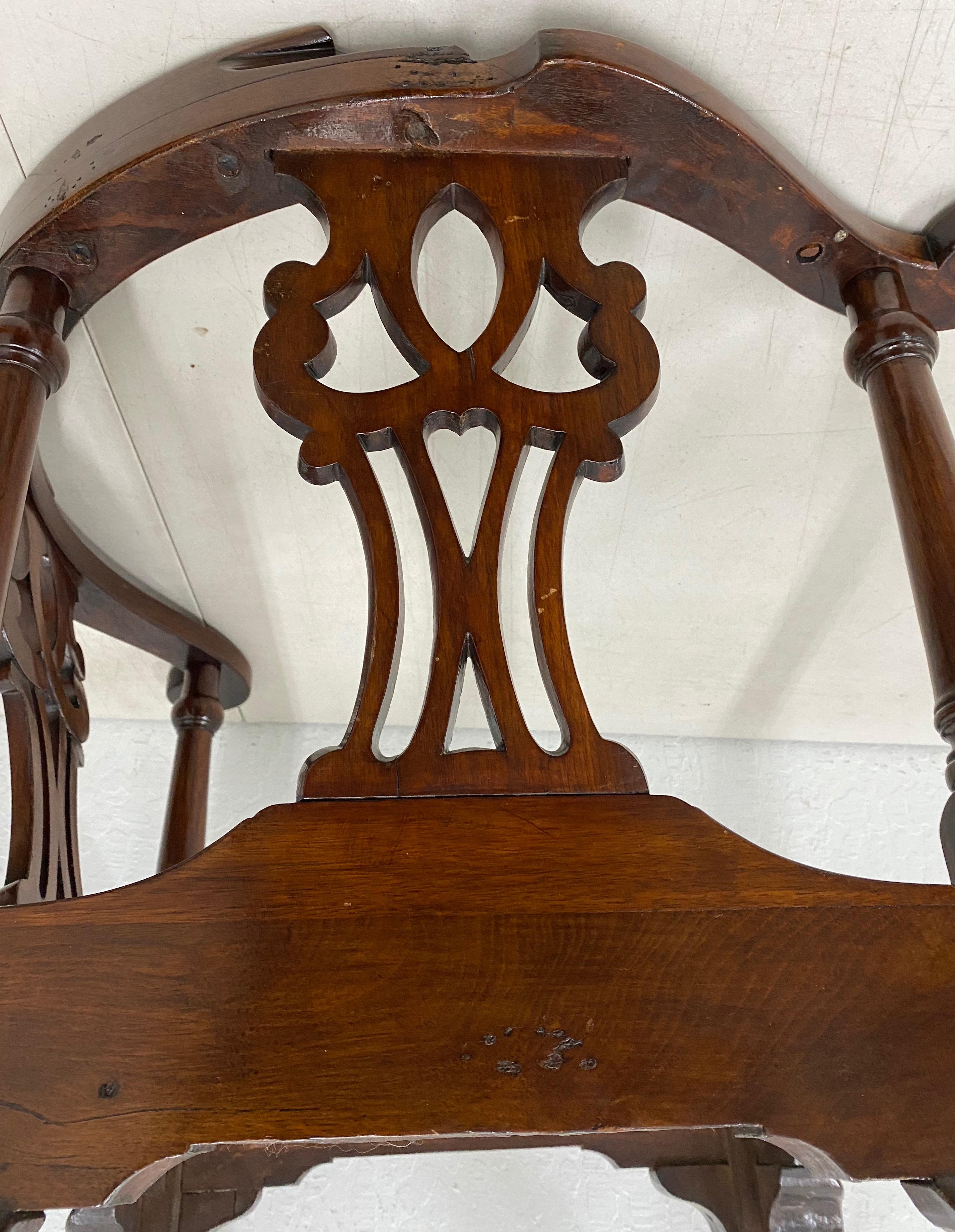 Mid-19th Century American Chippendale Corner Chair, circa 1850s 2