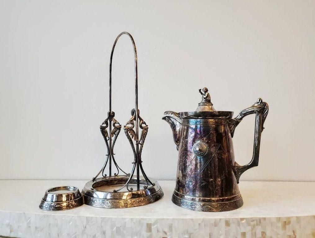 Mid-19th Century American Victorian Silver Plated Pitcher on Stand In Good Condition For Sale In Forney, TX