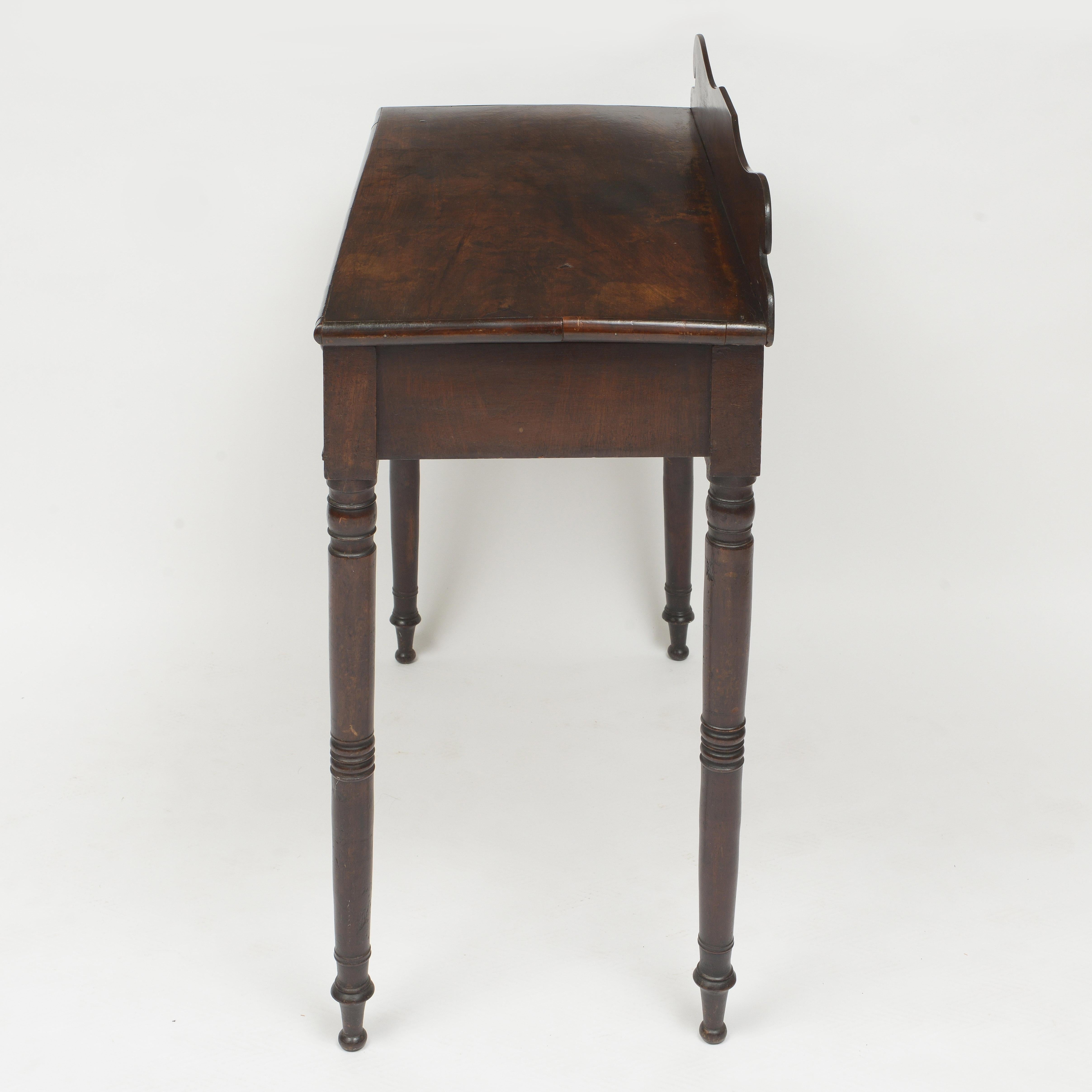 Hand-Crafted Mid 19th Century American Walnut Console Table With Single Drawer For Sale