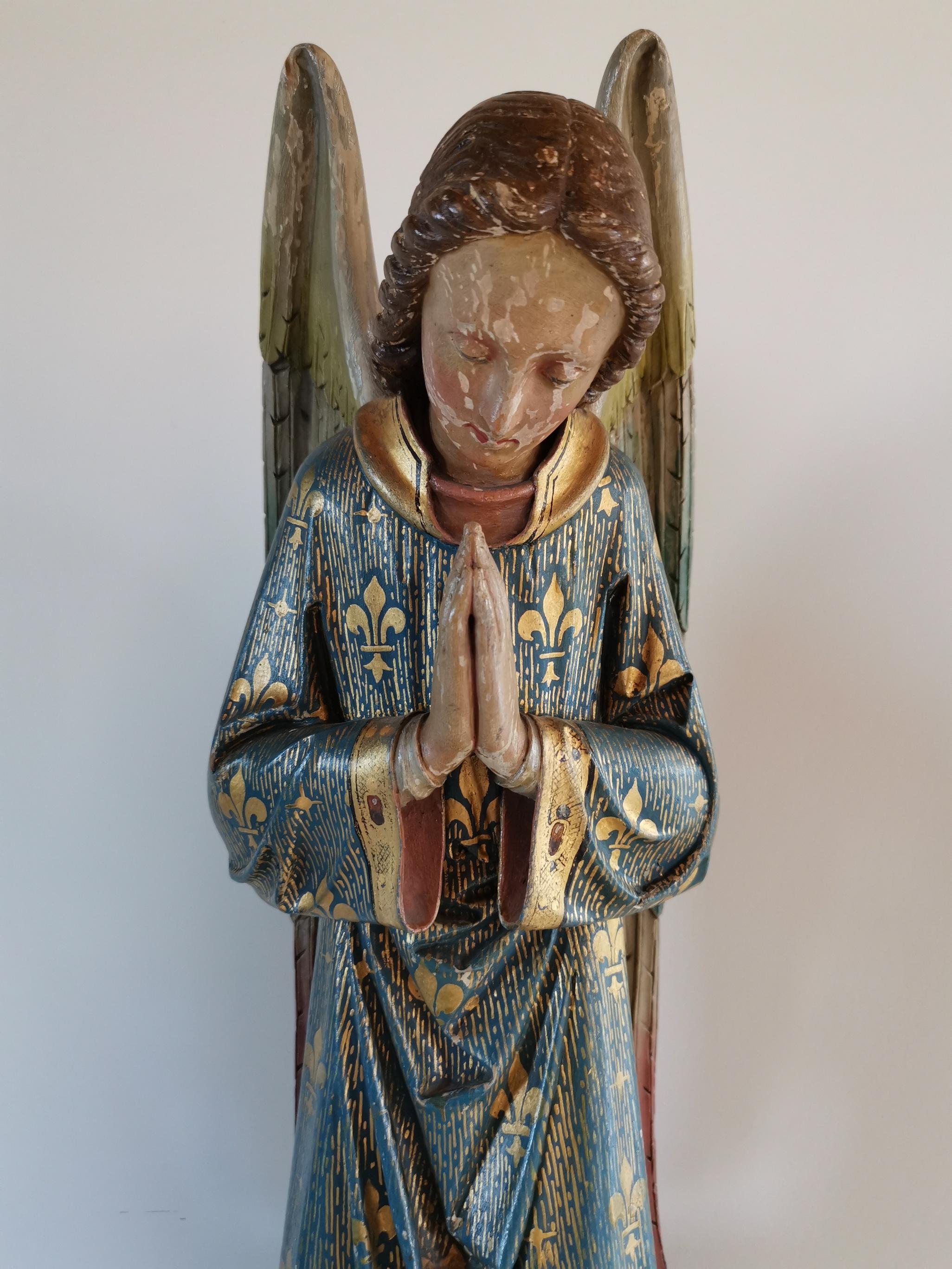 Mitte des 19. Jahrhunderts Engel-Skulptur (Französisch) im Angebot