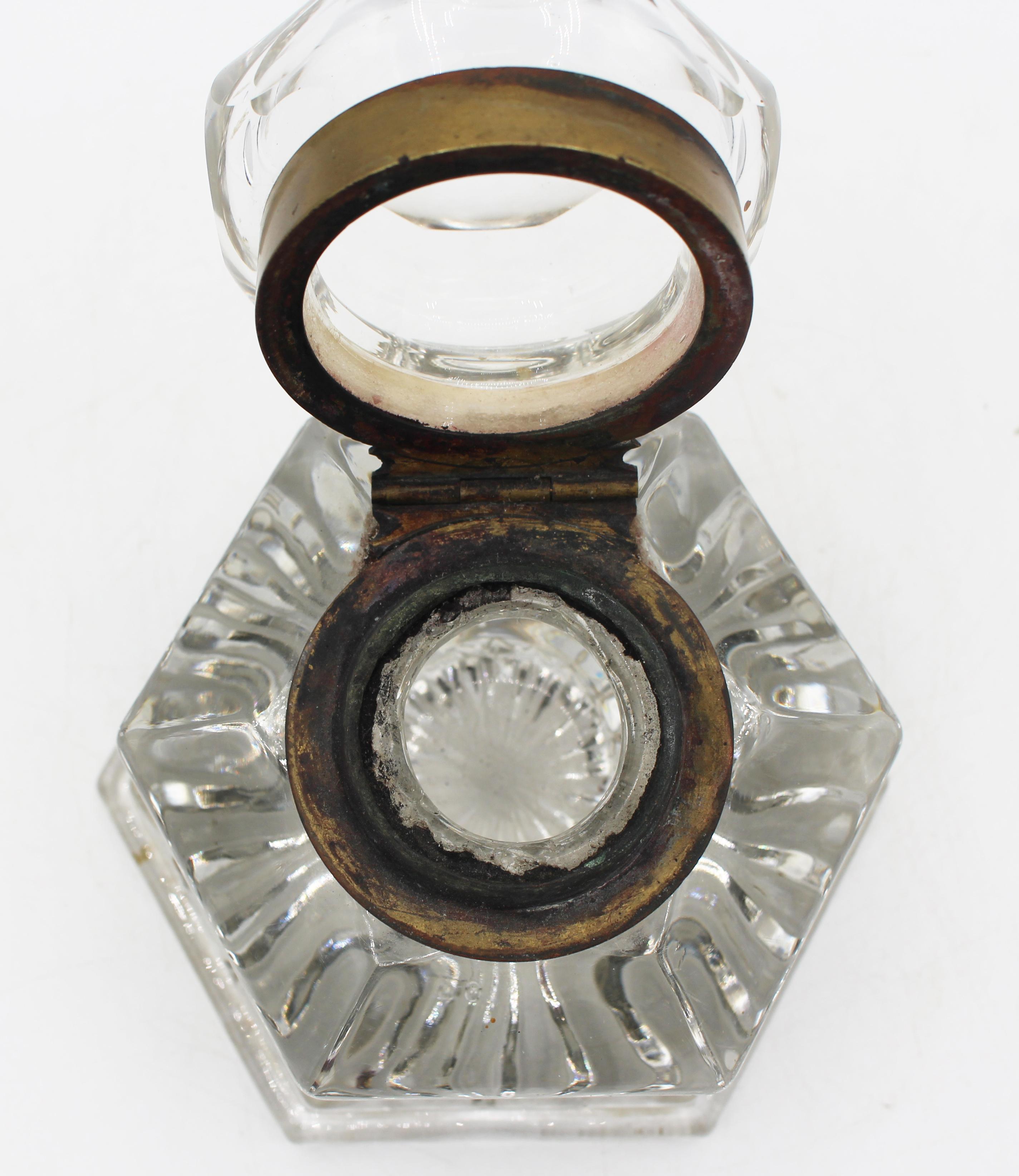 Victorian Mid-19th Century Anglo-French Mold & Cut Glass Inkwell For Sale