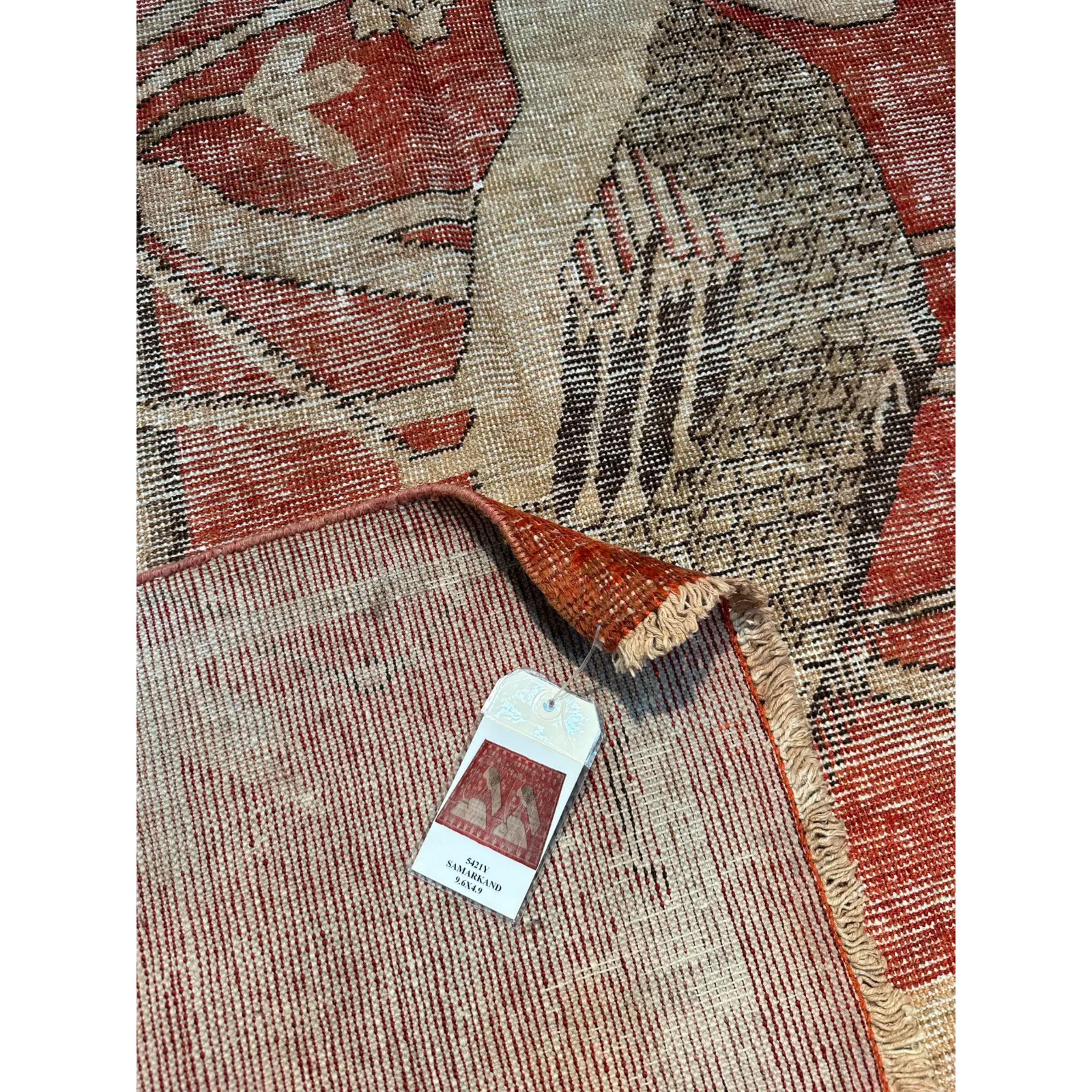 Khotan-Teppich mit Tiermuster aus der Mitte des 19. im Zustand „Gut“ im Angebot in Los Angeles, US
