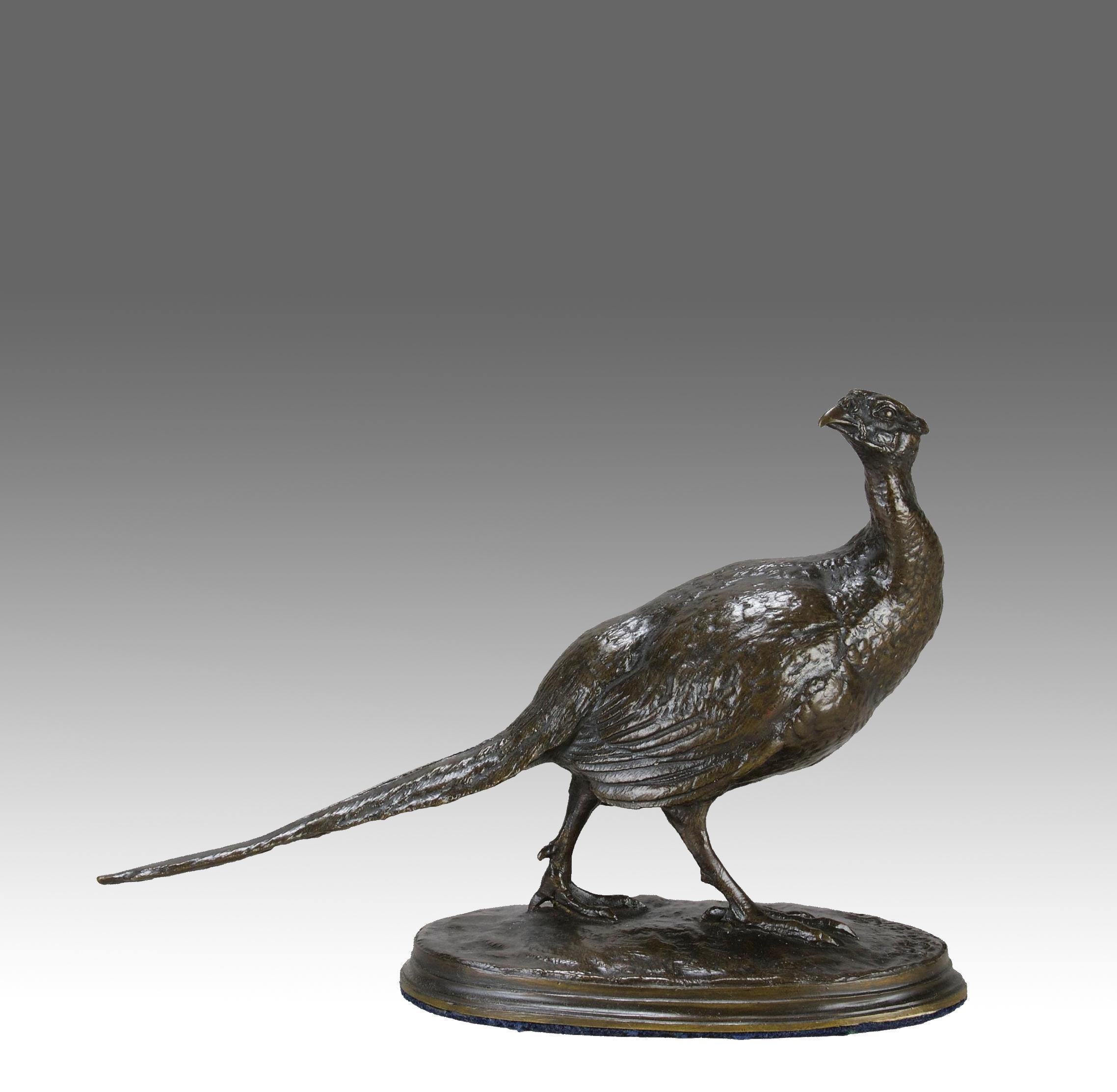 Un raffinato studio in bronzo Animalier della metà del XIX secolo raffigurante un fagiano vigile con la testa sollevata e girata verso destra, con una ricca patinatura marrone leggermente sfregata e dettagli della superficie rifiniti a mano, firmato