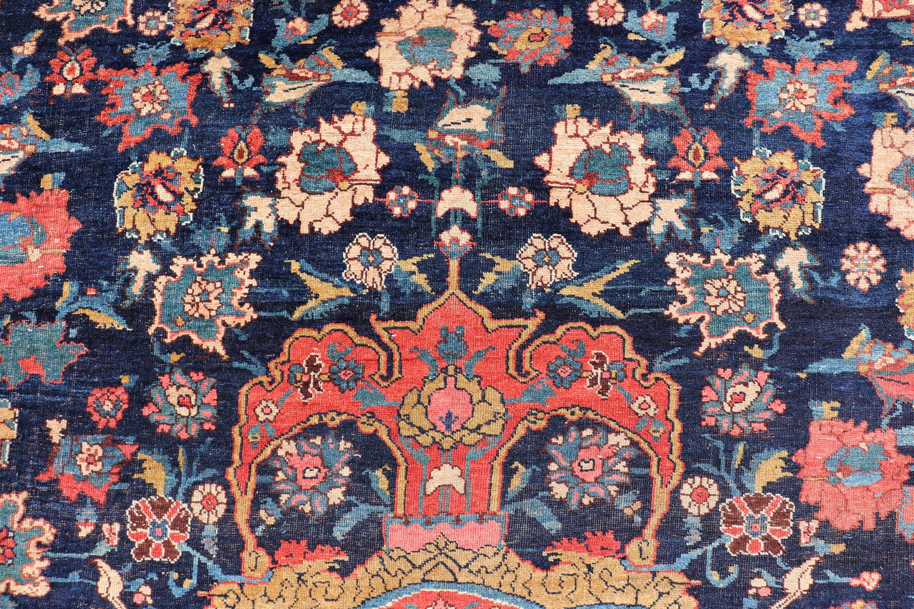Late 19th Century Antique Persian Bidjar Rug with Central Medallion Navy Field For Sale 5