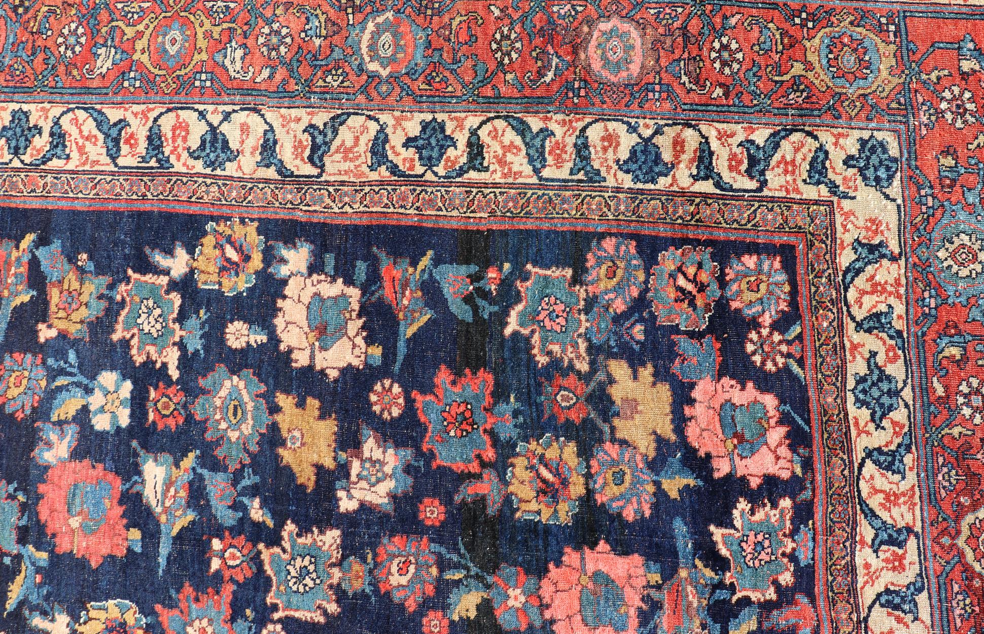 Late 19th Century Antique Persian Bidjar Rug with Central Medallion Navy Field For Sale 7