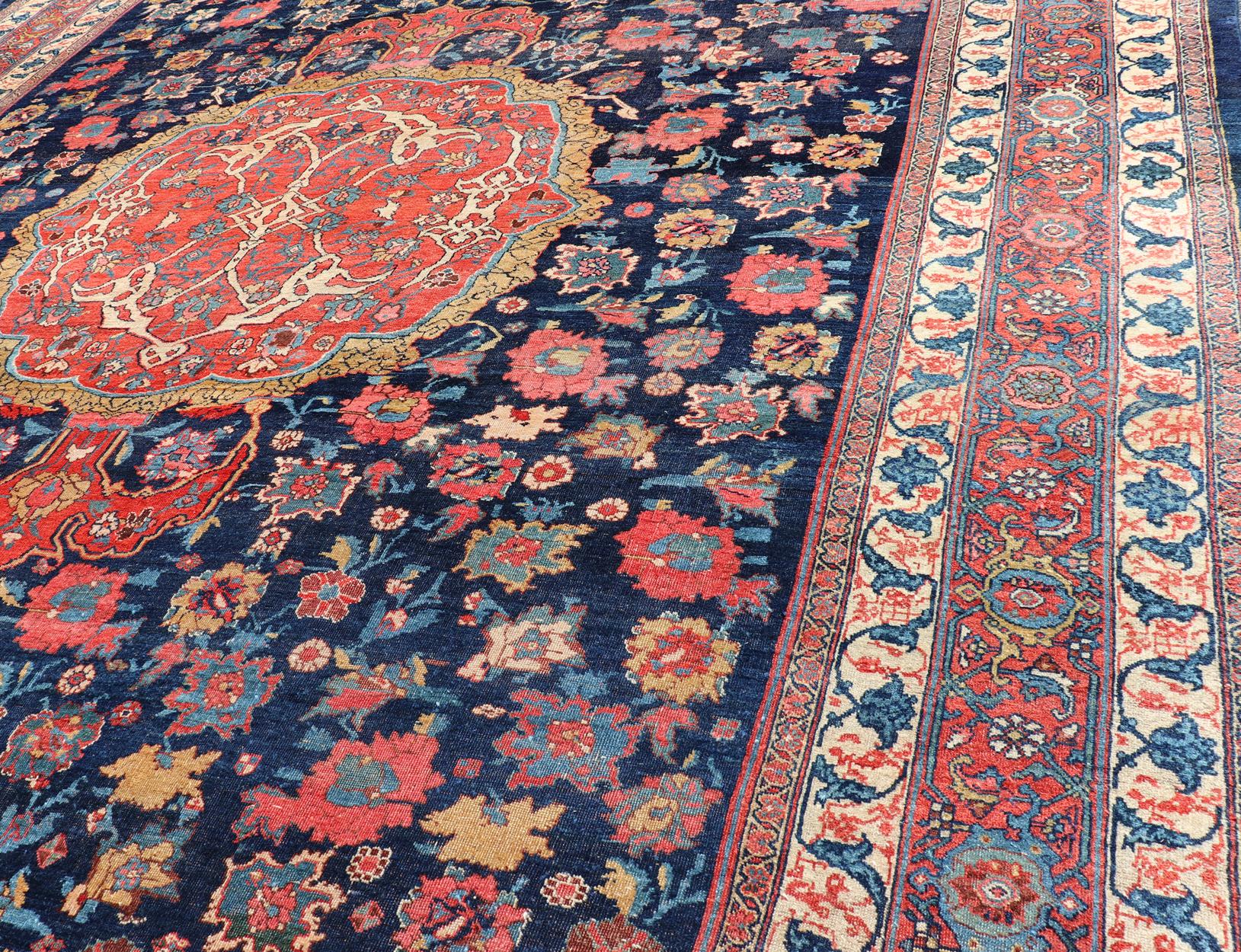 Late 19th Century Antique Persian Bidjar Rug with Central Medallion Navy Field For Sale 1