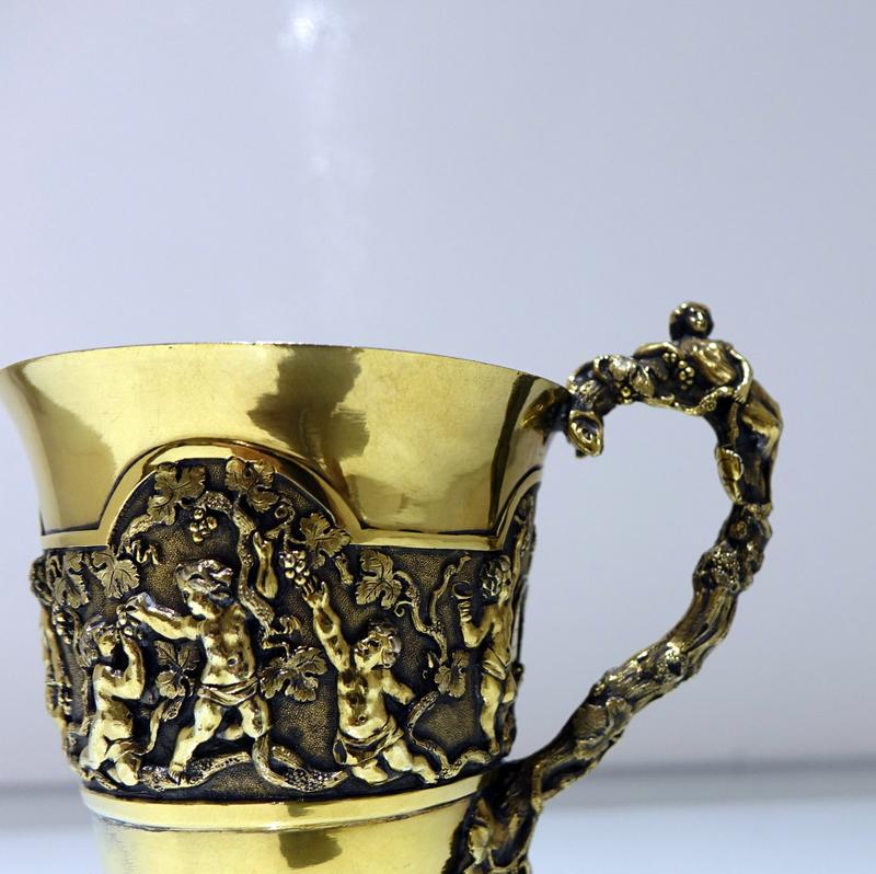 Mid-19th Century Antique Victorian Silver Gilt Sterling Silver Christening Mug 2