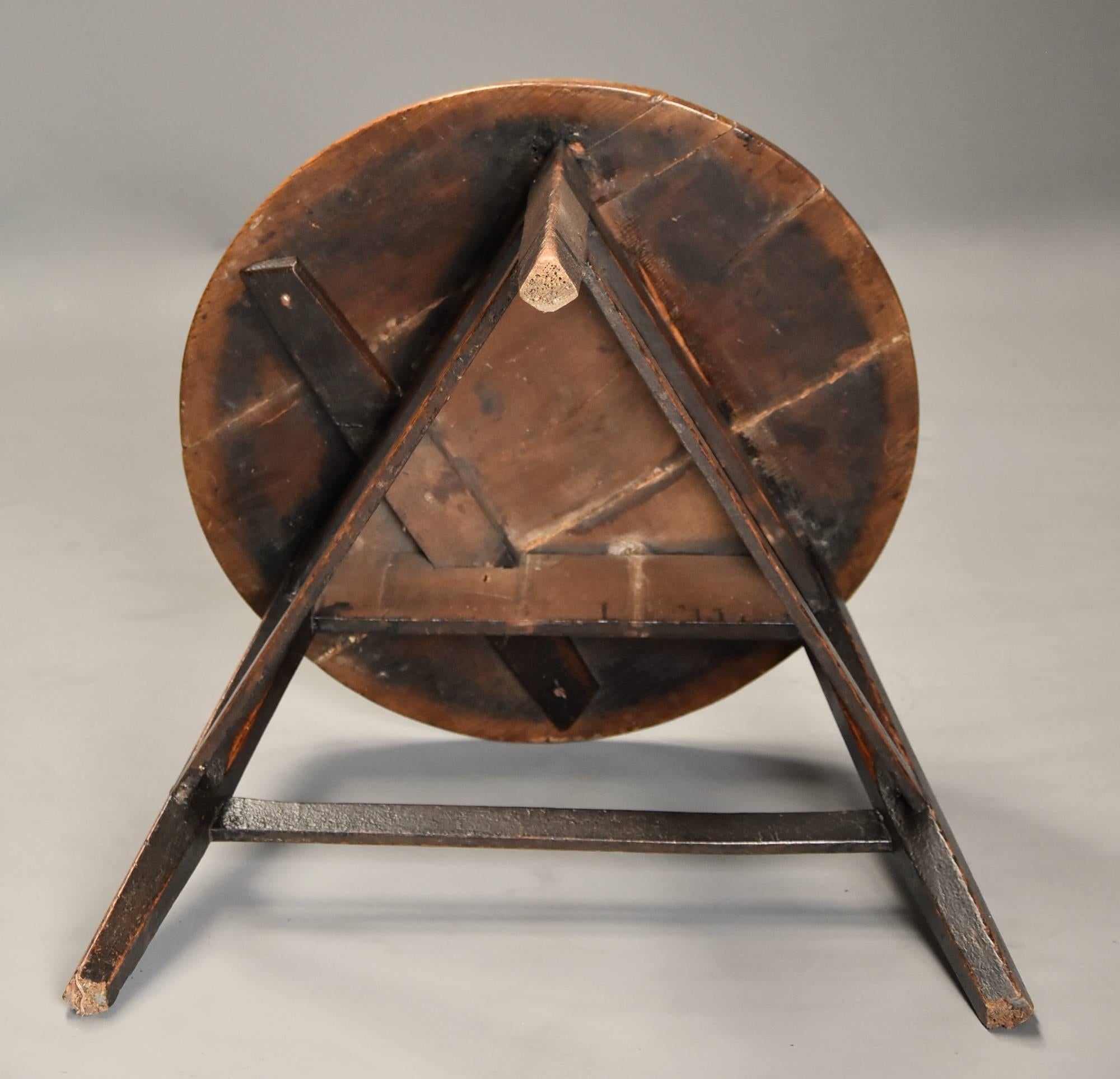Mid-19th Century Ash Cricket Table with Original Painted Base 7