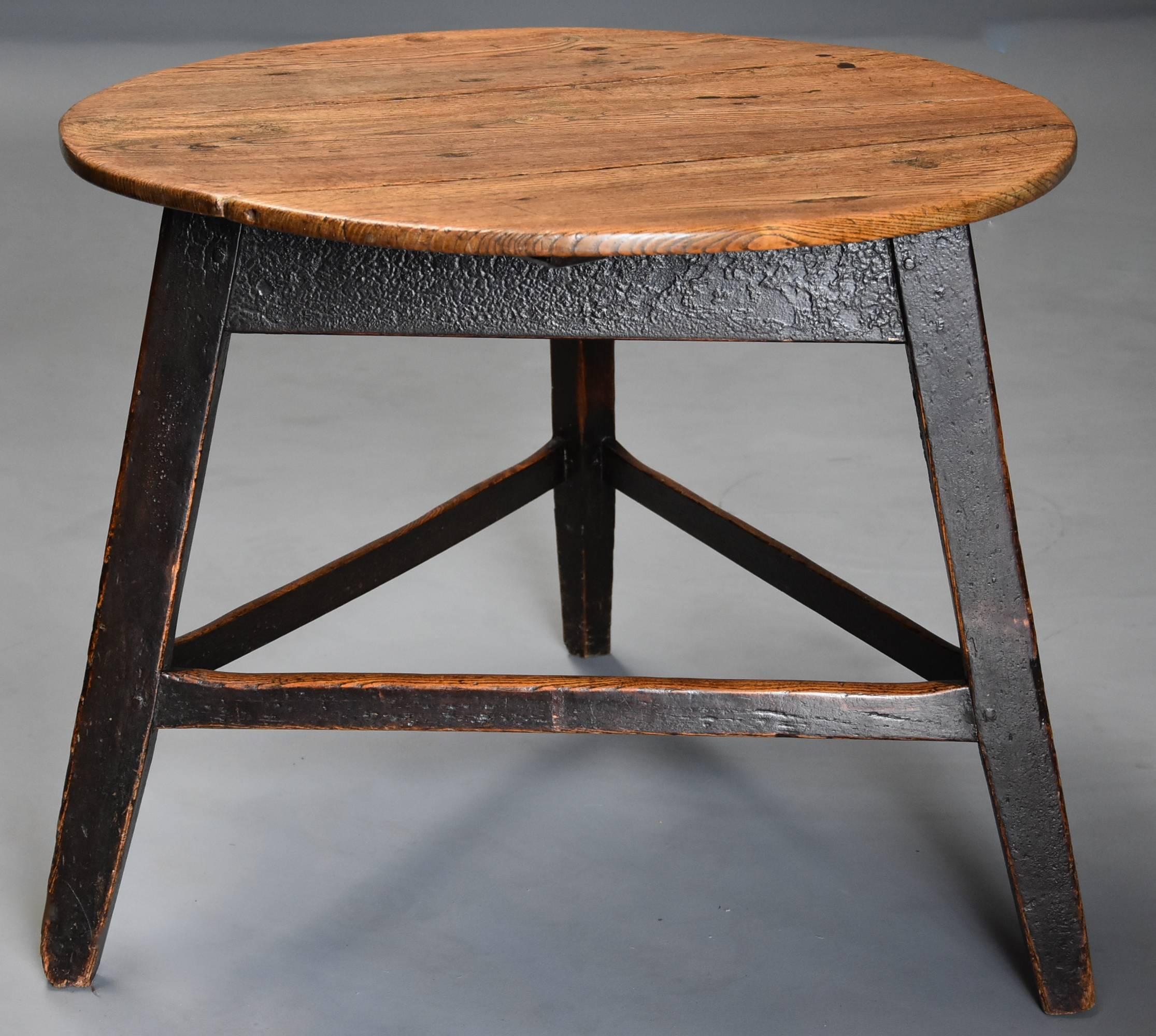 Mid-19th Century Ash Cricket Table with Original Painted Base 1
