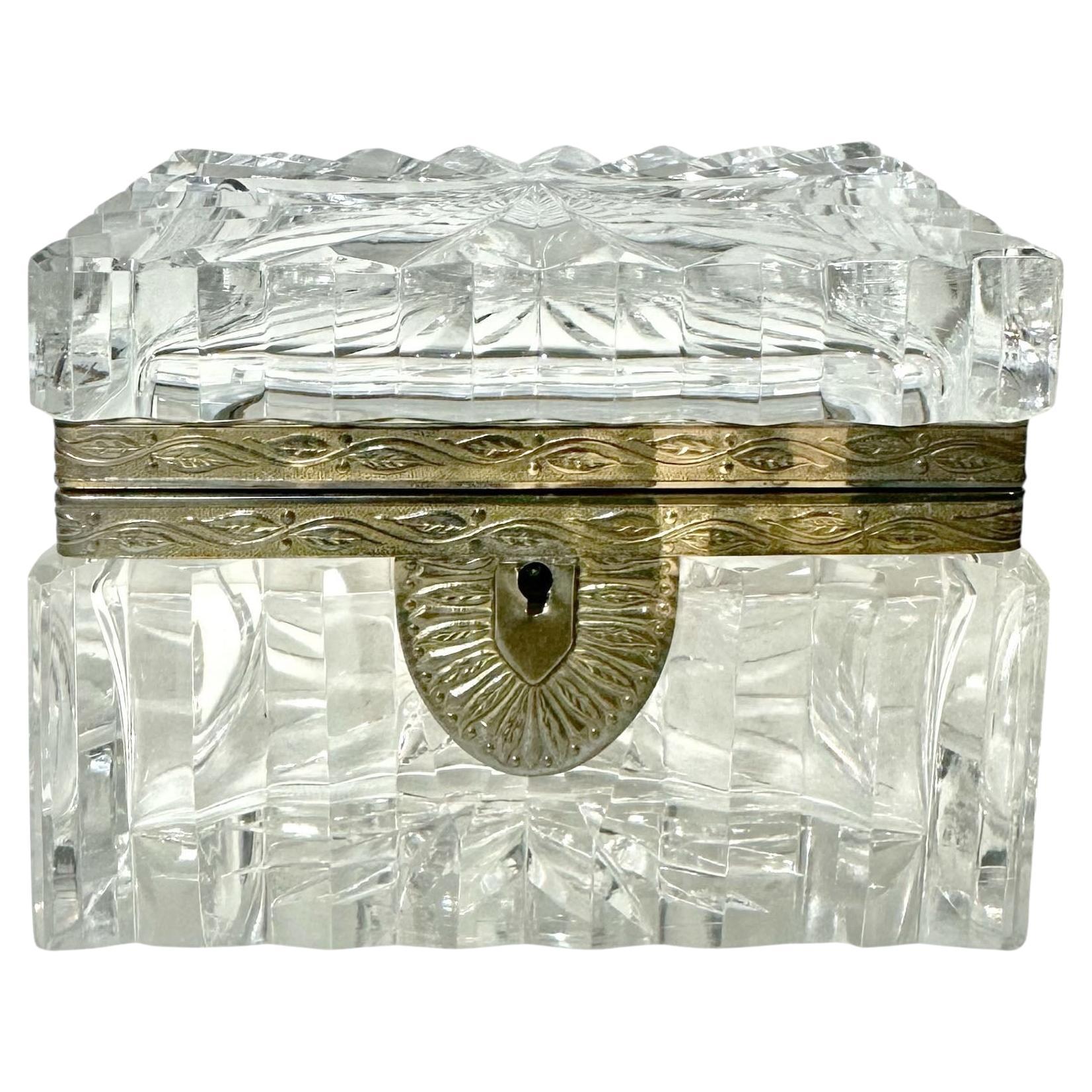 Mid 19th Century Baccarat Crystal Box In The Empire Style