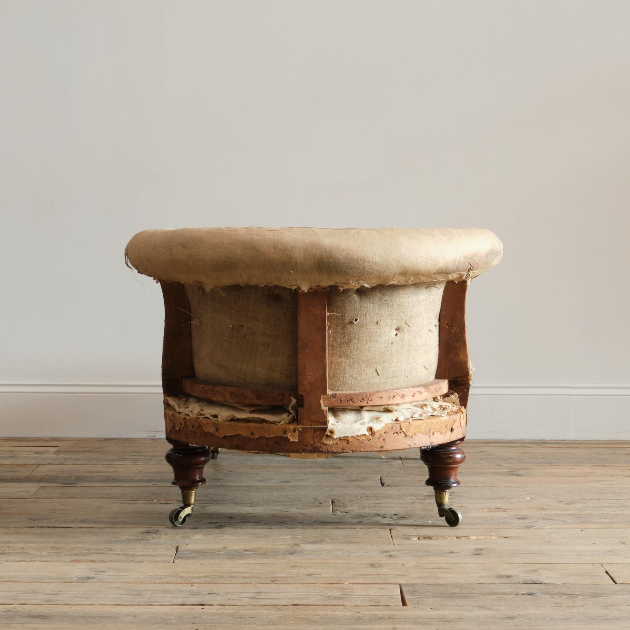 British Mid 19th Century Barrel Back Daybed For Sale