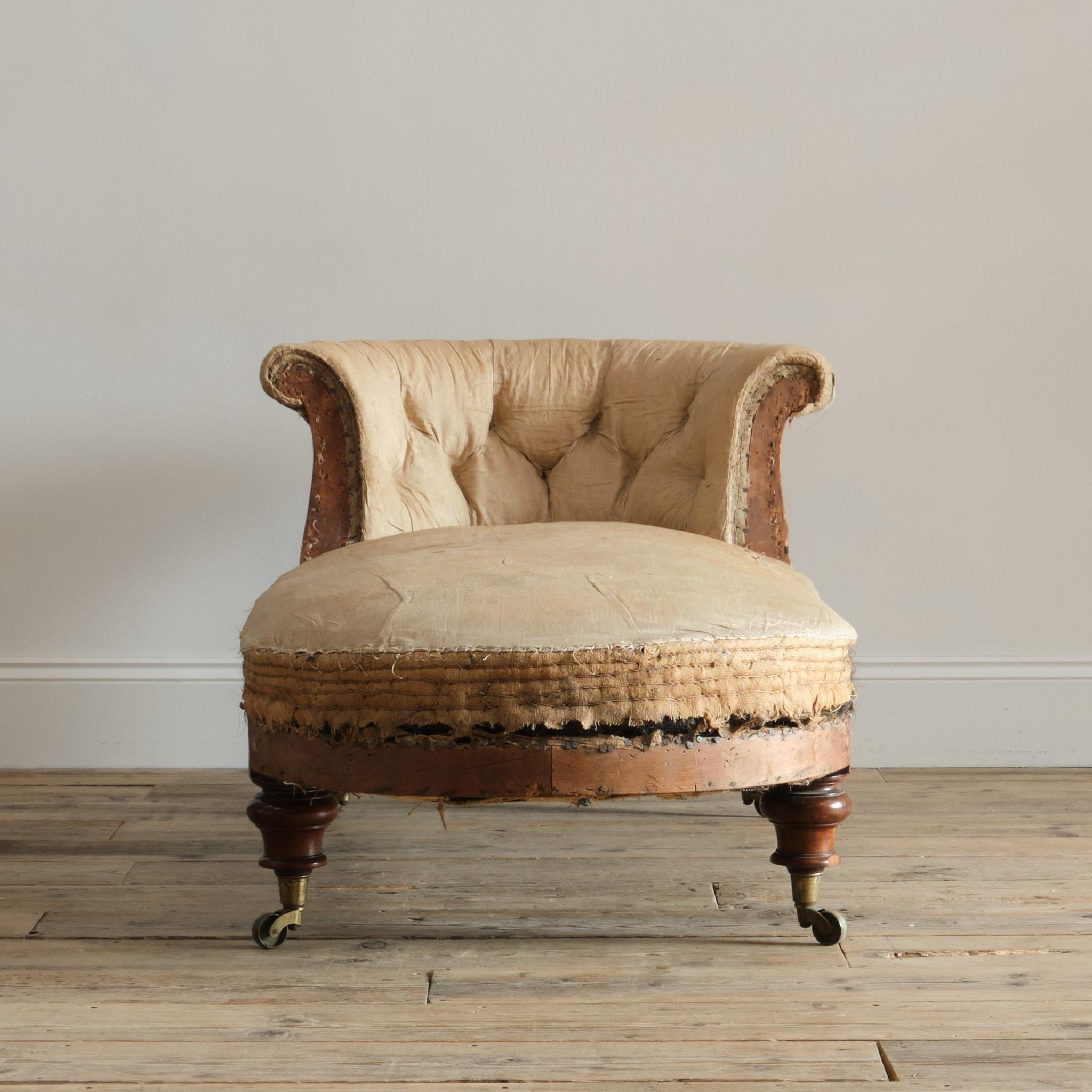 Mid 19th Century Barrel Back Daybed For Sale 2