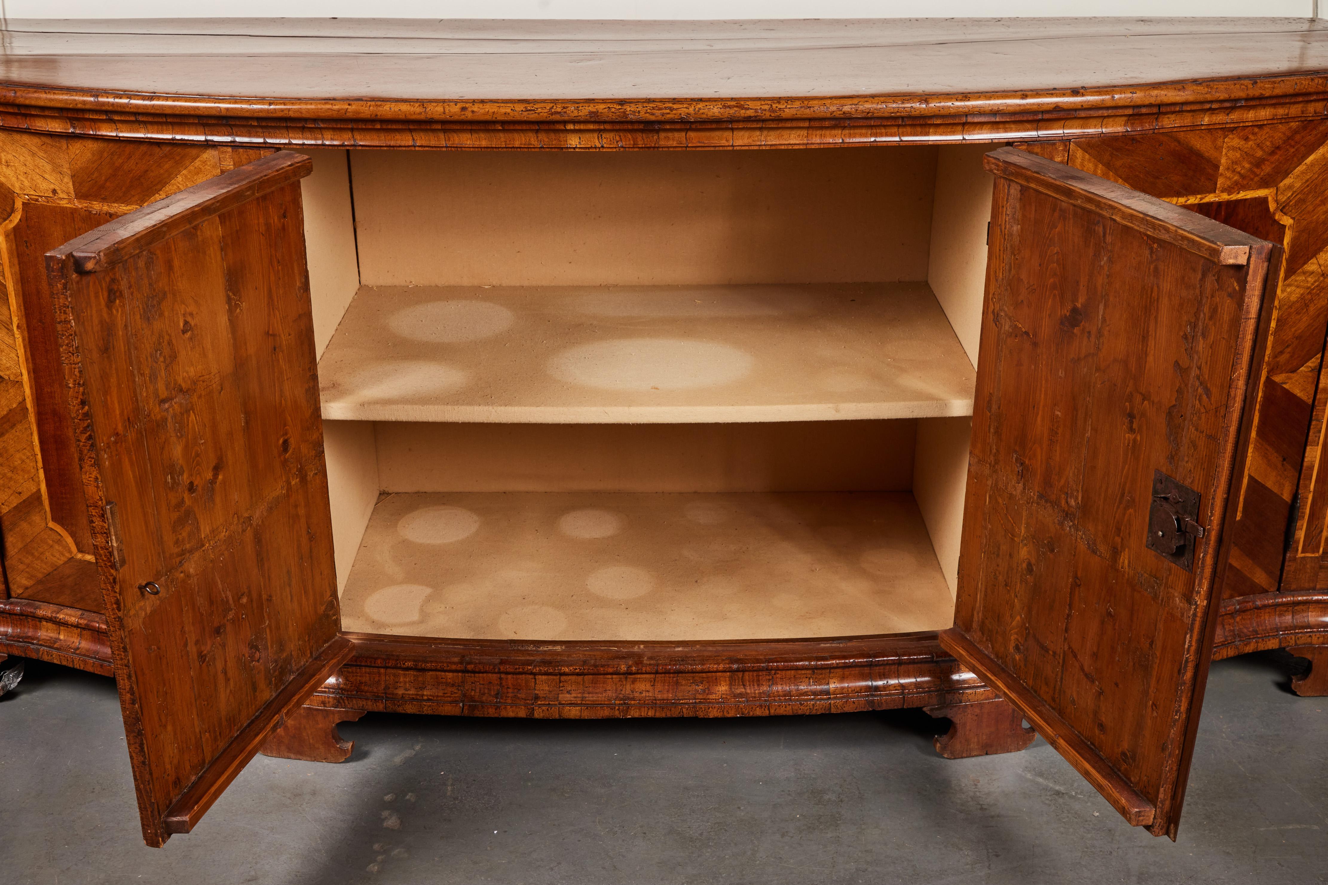 Mid 19th Century, Bow Front Buffet For Sale 1