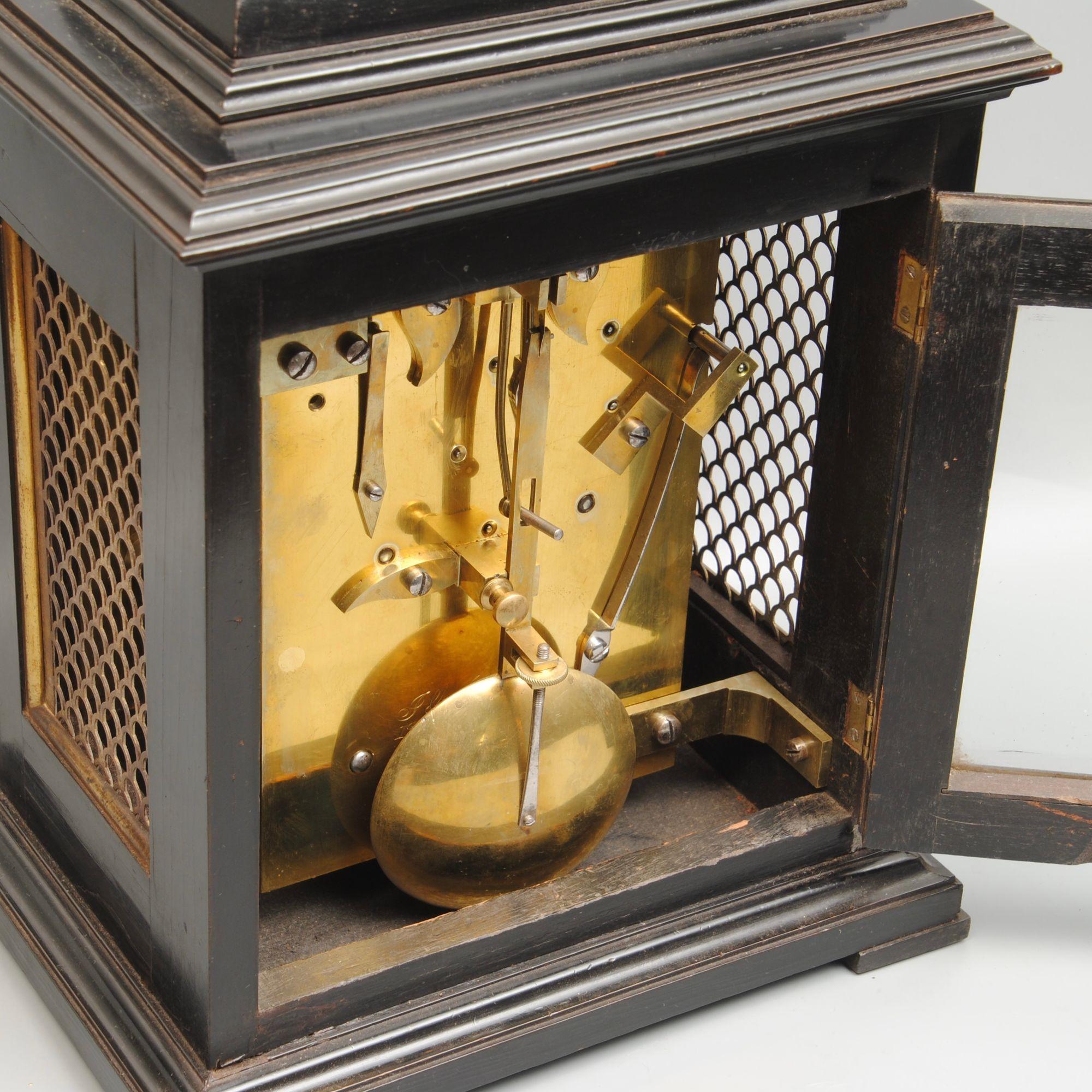 Horloge à console du milieu du 19e siècle par Jump, Londres Bon état - En vente à Lincolnshire, GB