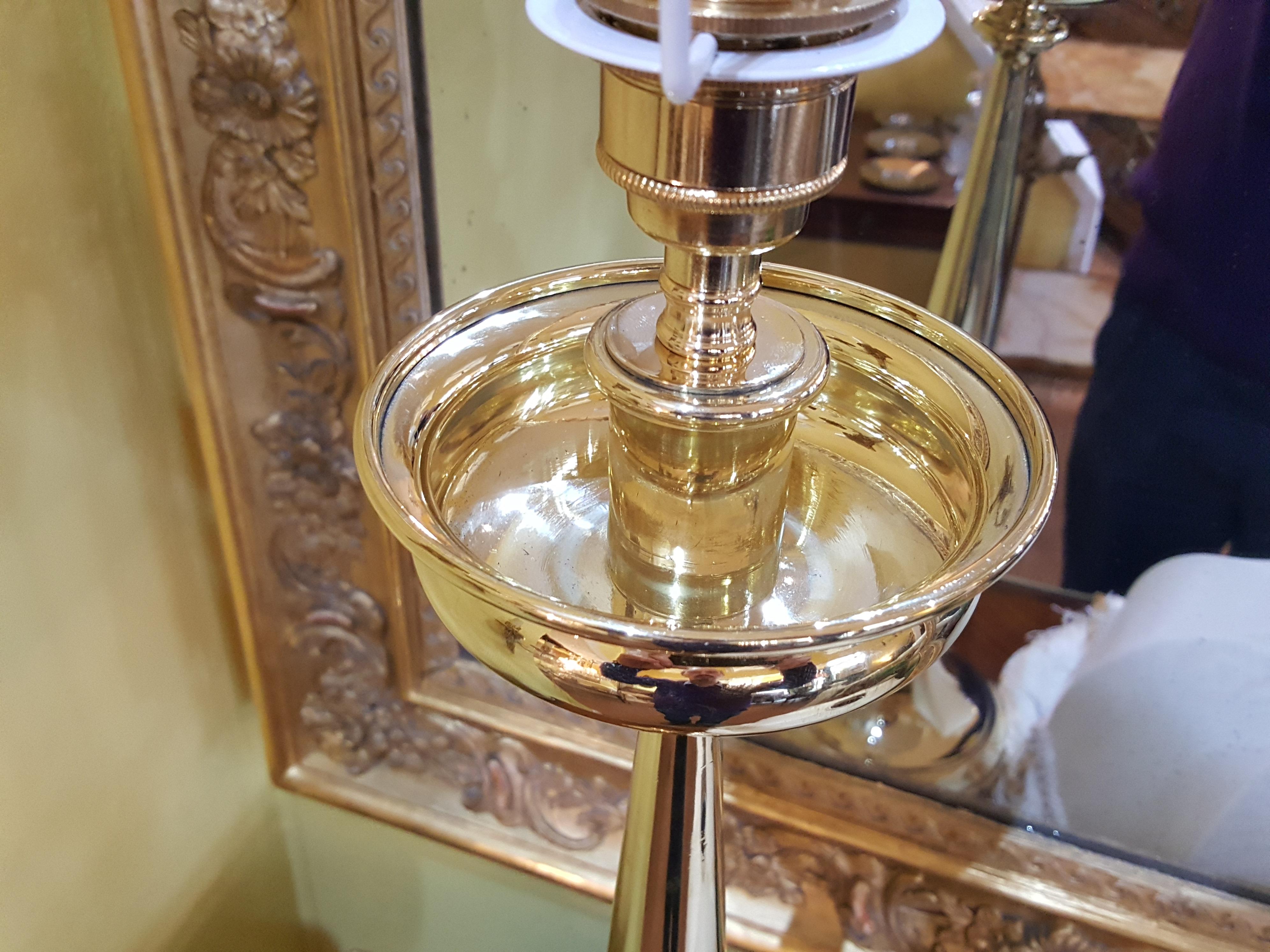 Victorian Mid-19th Century Brass Candlestick Table Lamp For Sale