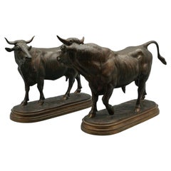 Sculptures en bronze du milieu du 19e siècle représentant un taureau et une vache par Isidore Bonheur C1865