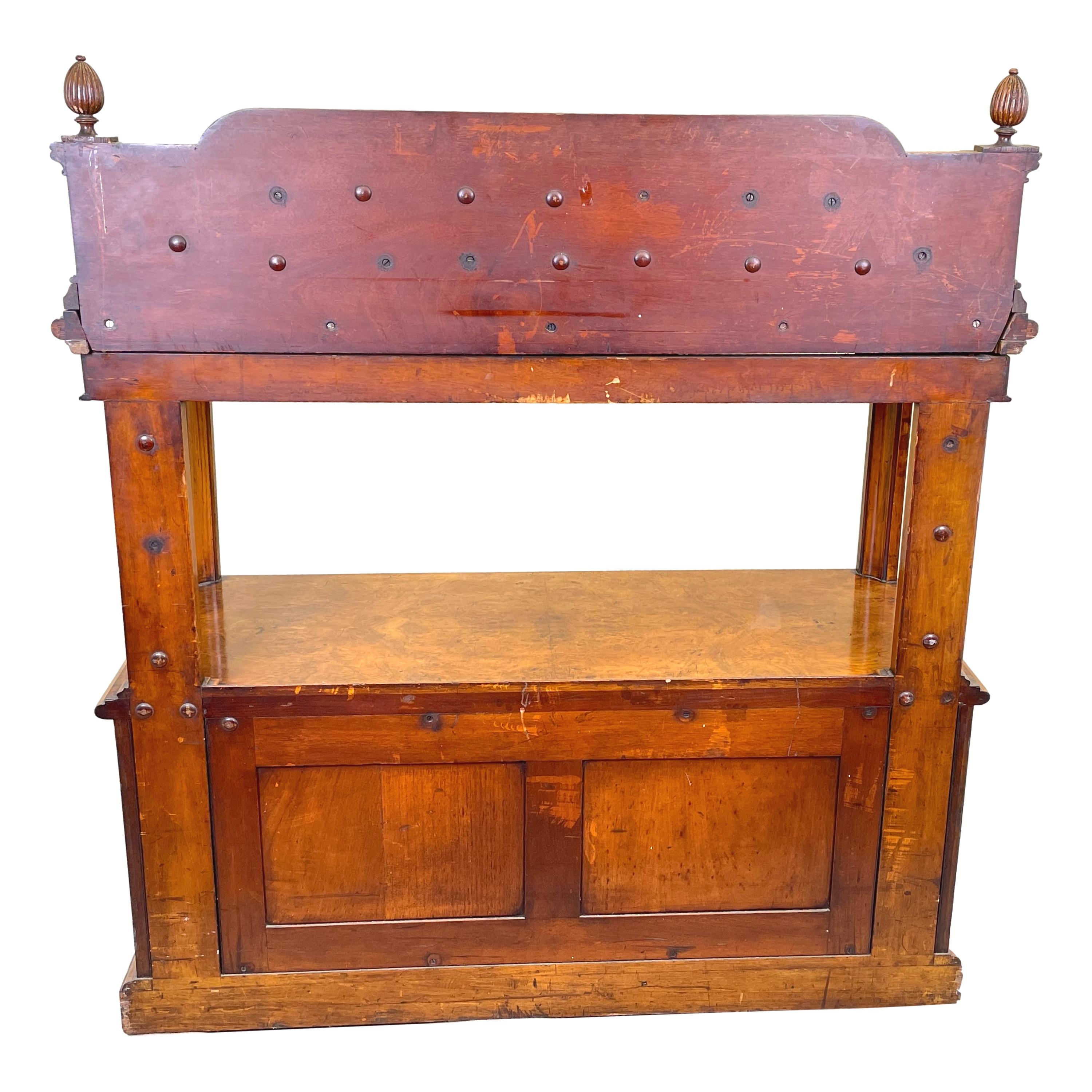 Mid 19th Century Burr Oak Buffet Cupboard For Sale 3