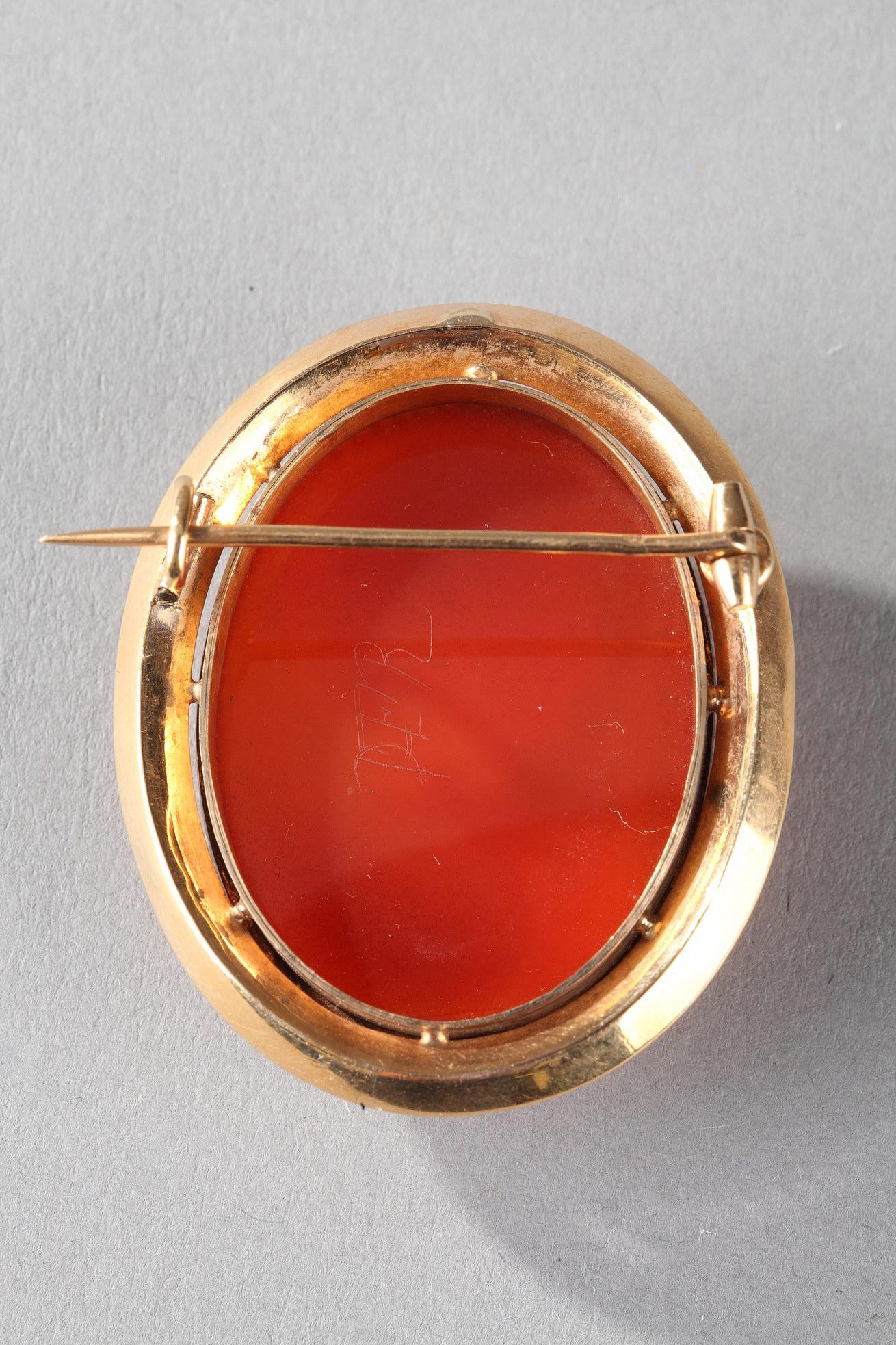 Mid-19th Century Cameo Brooch with Gold Mounting For Sale 1