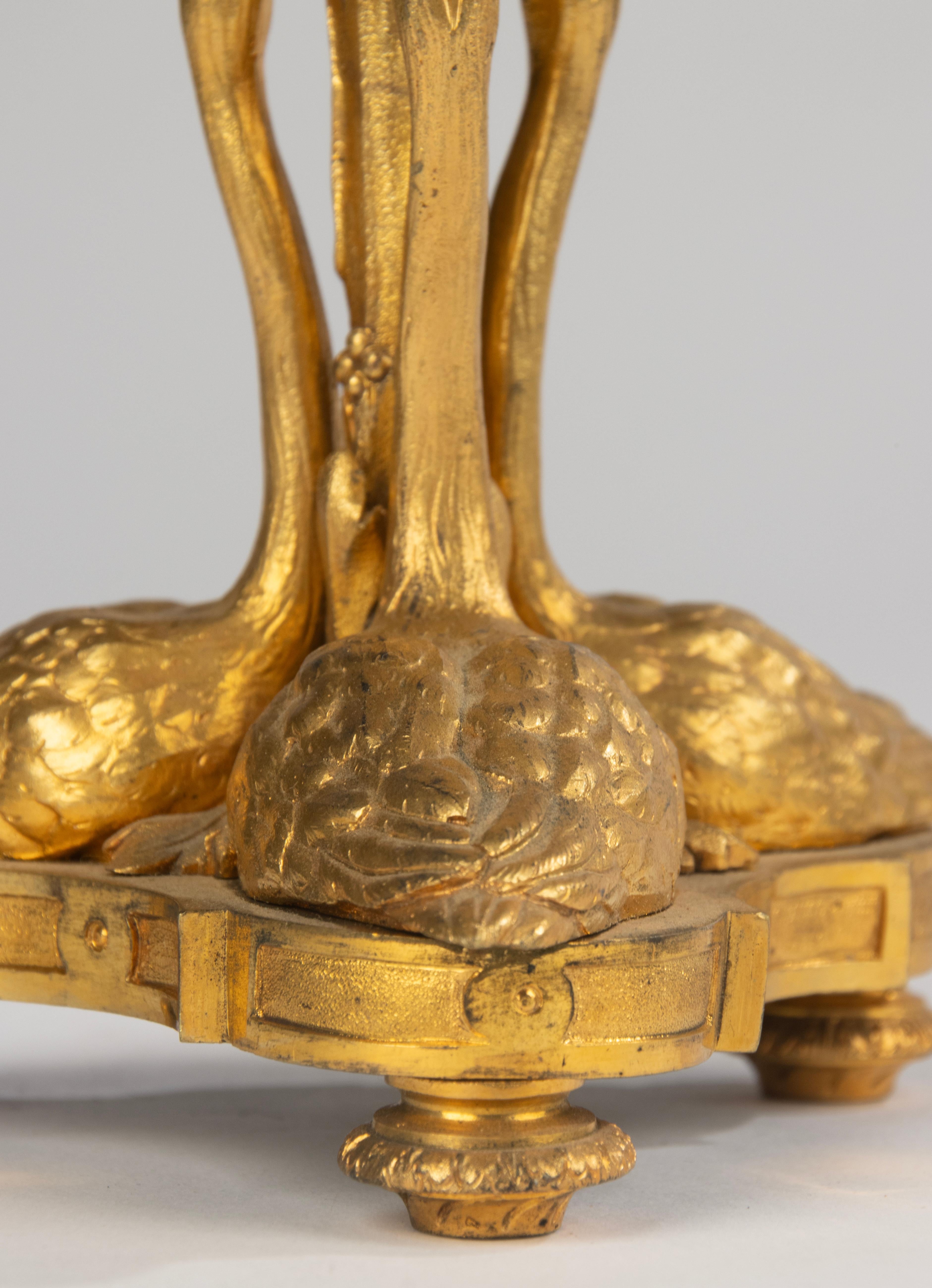 Candelero Mediados Siglo XIX - Cisnes - Ormolu Bronce Dorado en venta 7
