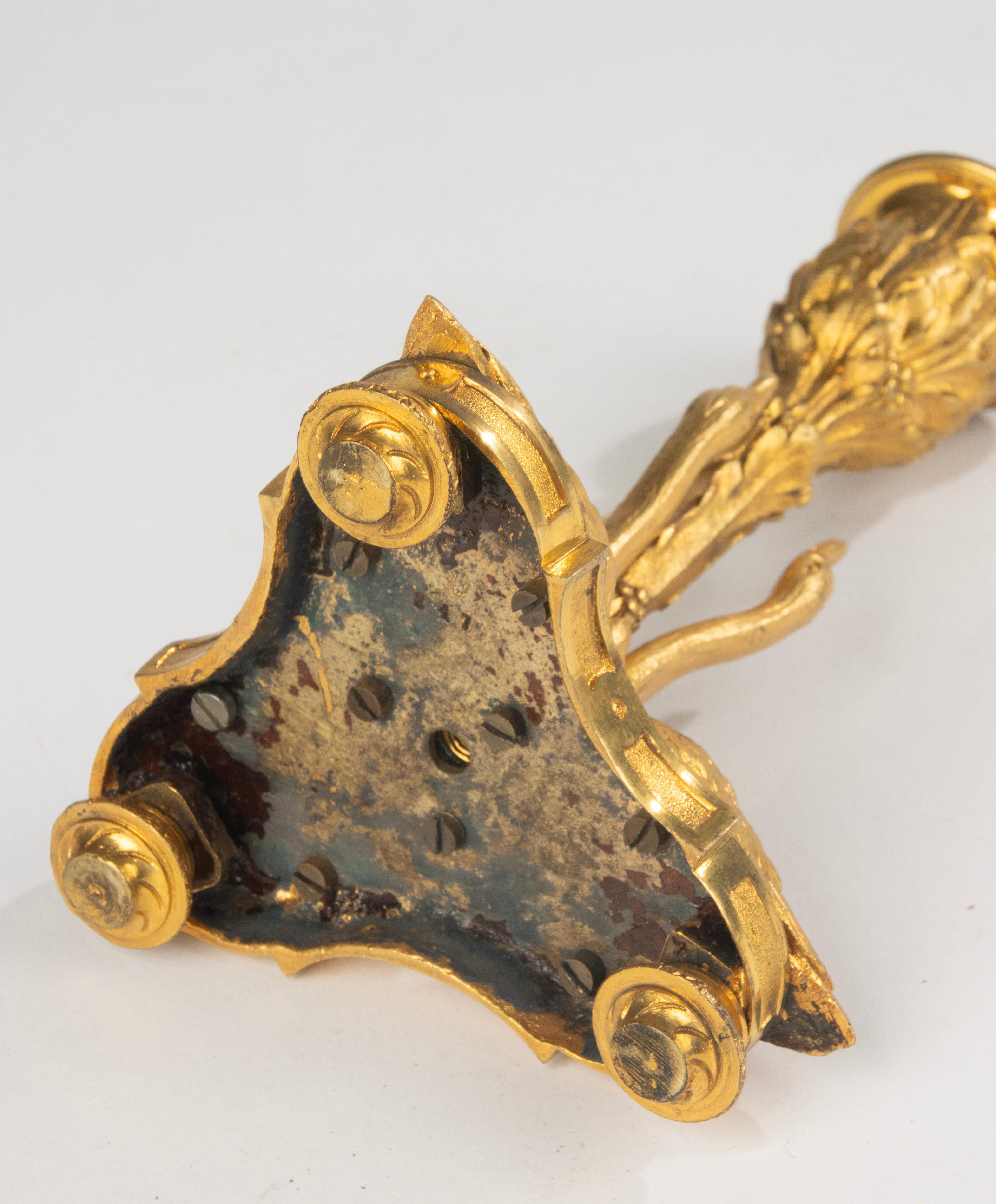 Candelero Mediados Siglo XIX - Cisnes - Ormolu Bronce Dorado en venta 8