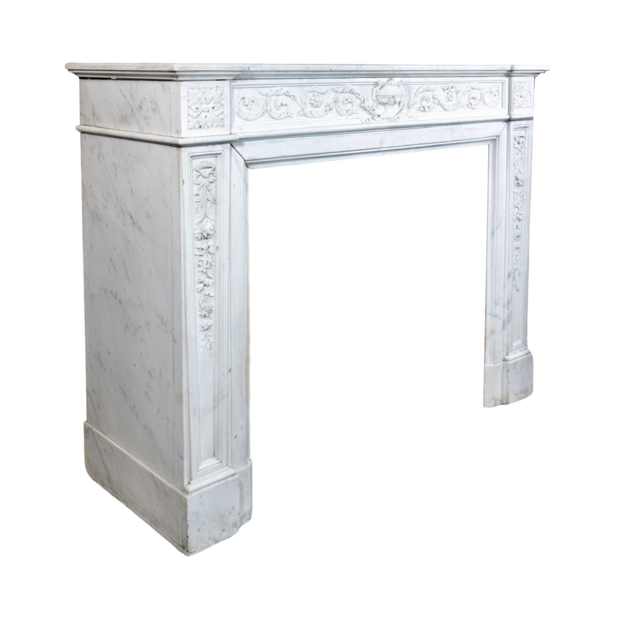 Mid-19th Century Carrara Marble Mantel from France For Sale 2