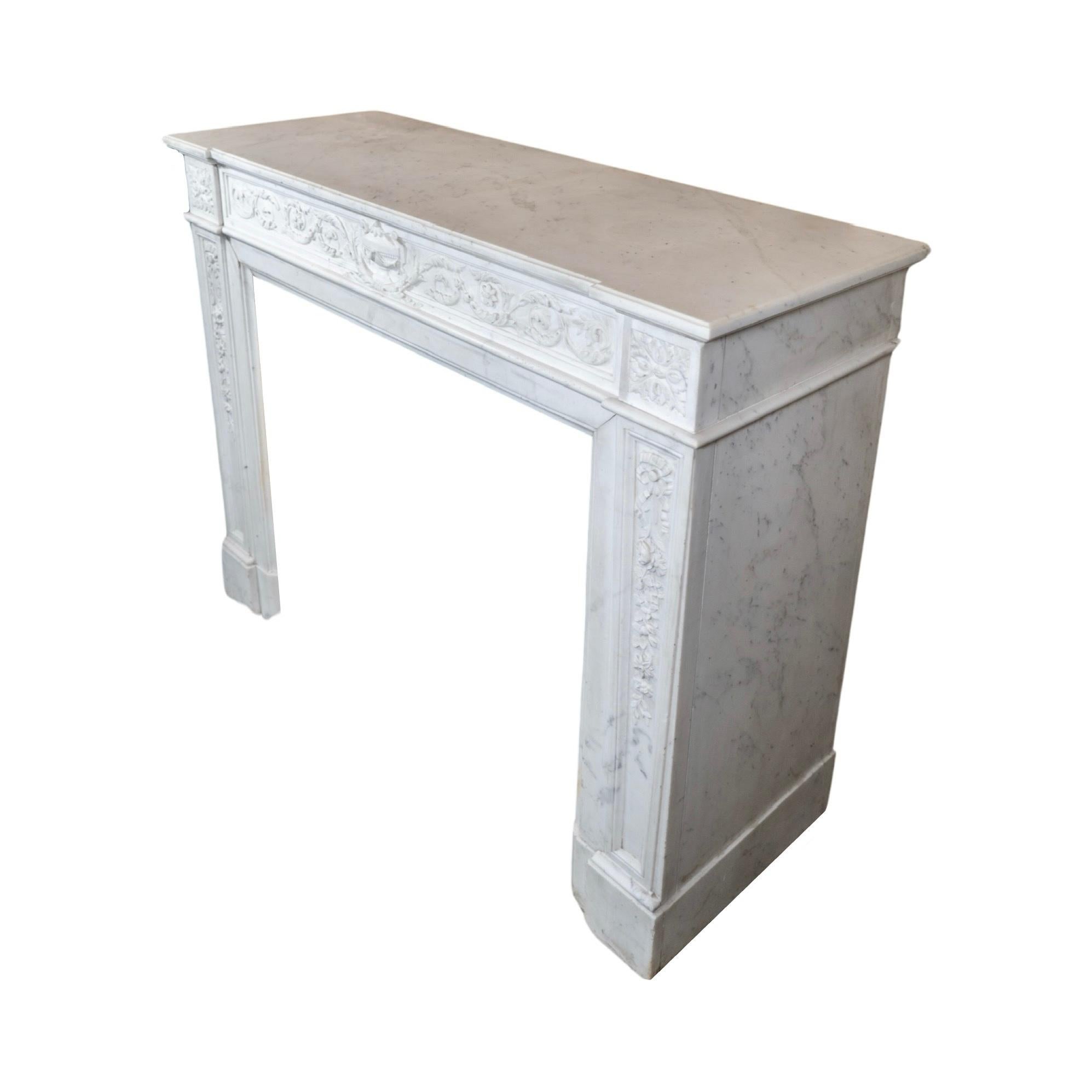 Mid-19th Century Carrara Marble Mantel from France For Sale 1