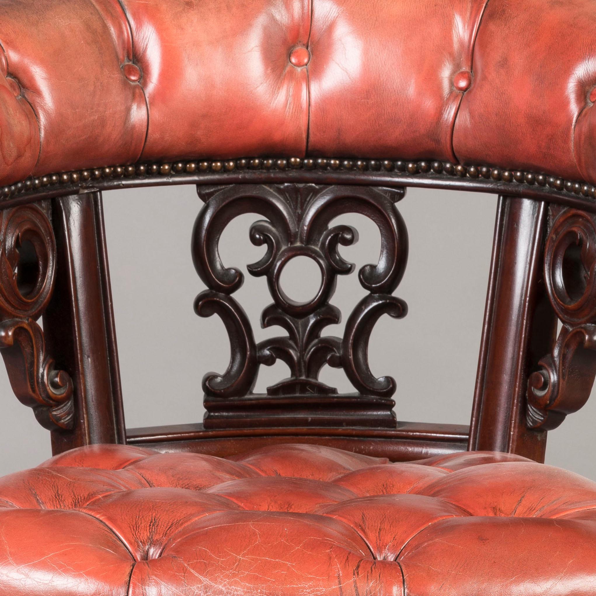 Mid-19th Century Carved Mahogany Desk Chair with Red Leather Upholstery In Good Condition For Sale In London, GB
