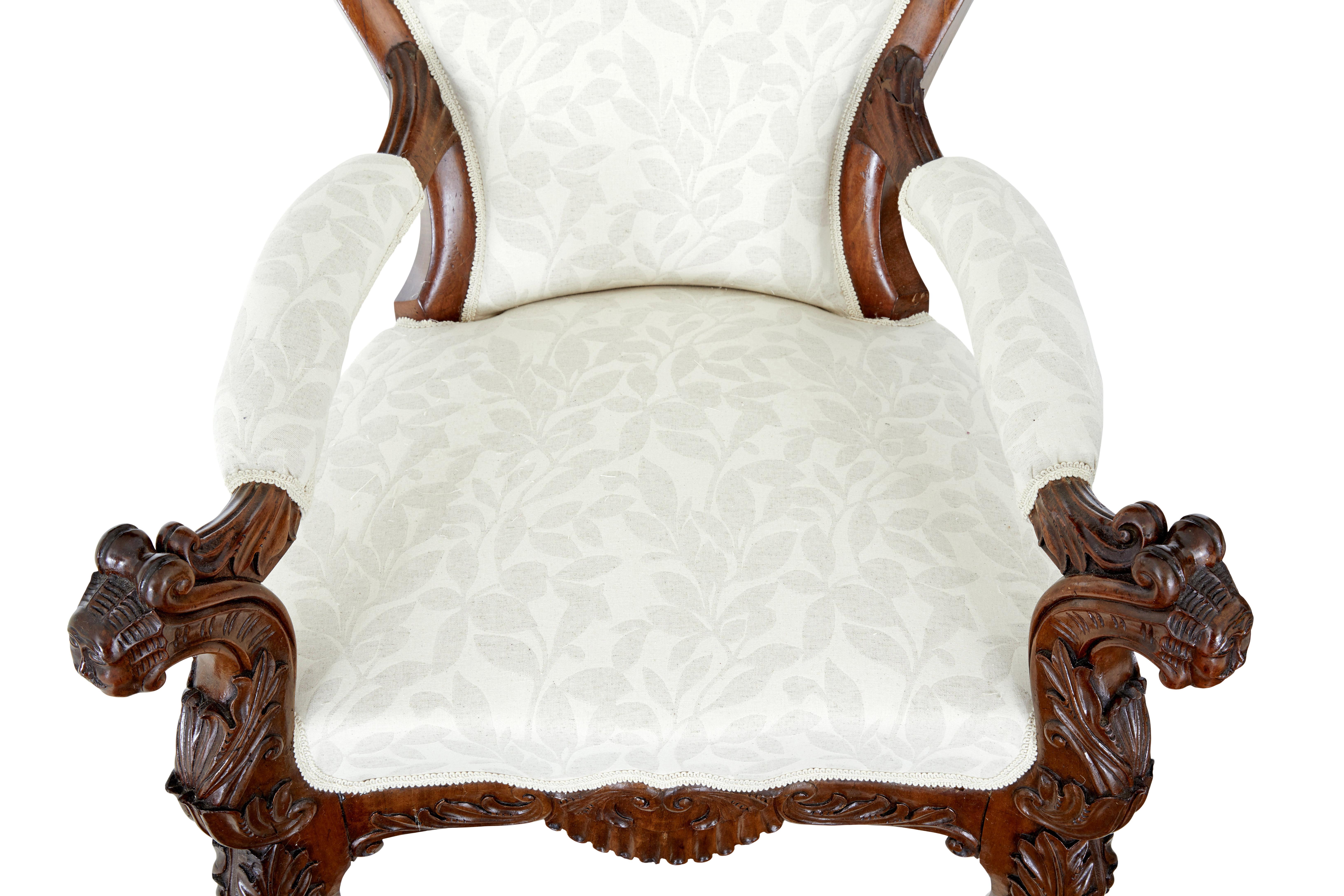 Mid 19th century carved walnut armchair In Good Condition For Sale In Debenham, Suffolk