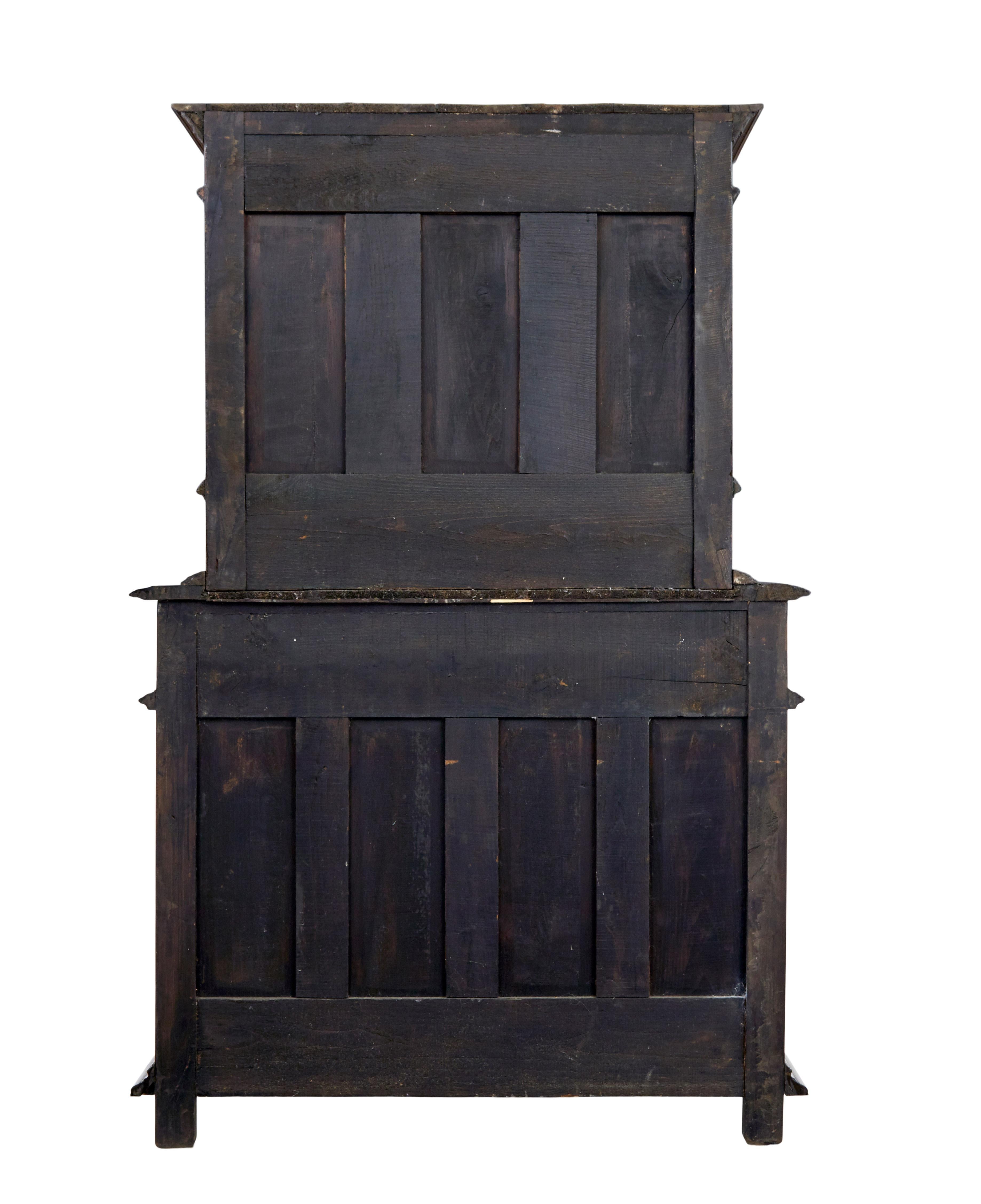 Mid 19th century carved walnut Italian cabinet For Sale 4