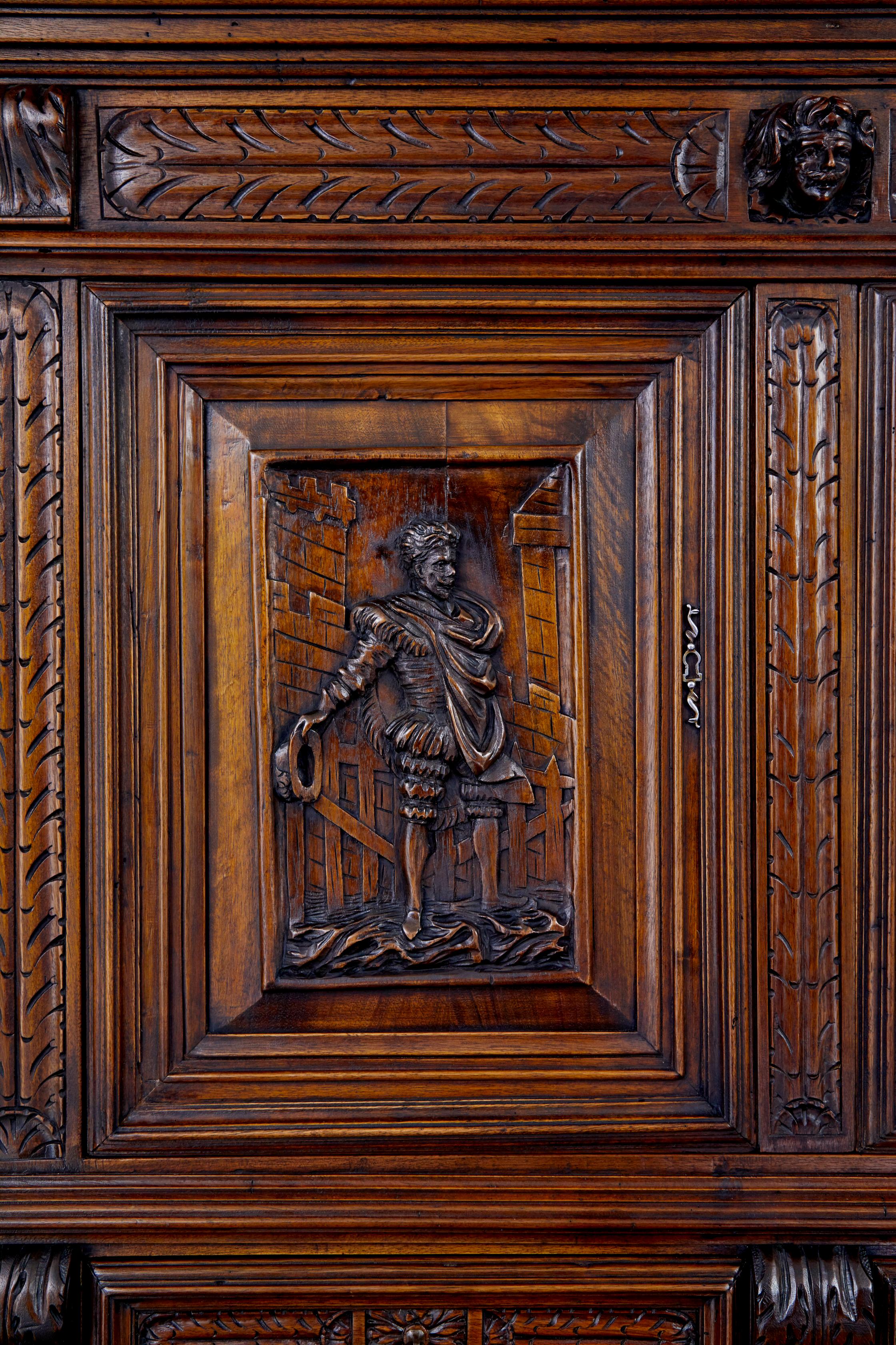 19th Century Mid 19th century carved walnut Italian cabinet For Sale