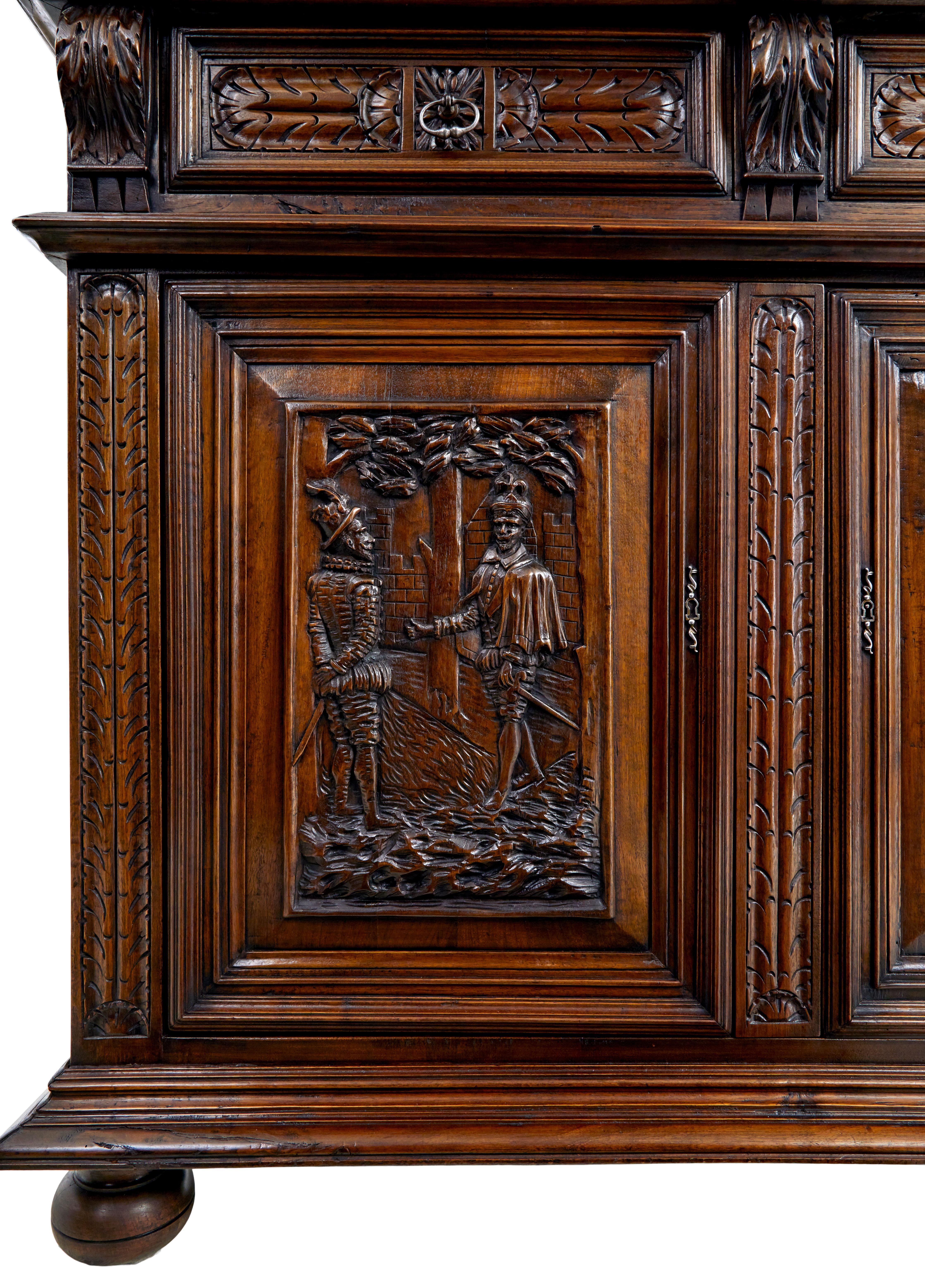 Mid 19th century carved walnut Italian cabinet For Sale 2