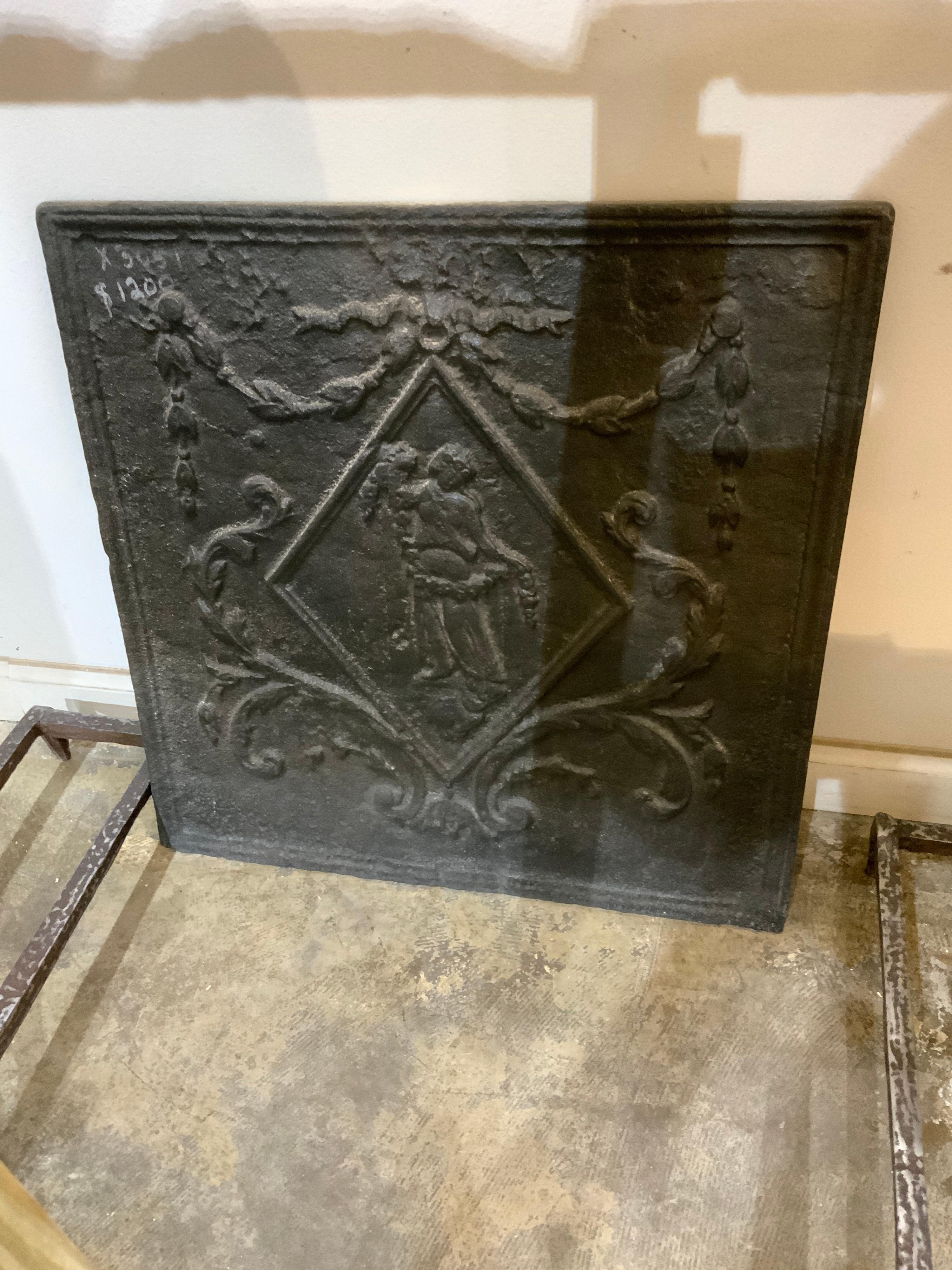Mid-19th Century Cast Iron Fireback from France For Sale 1