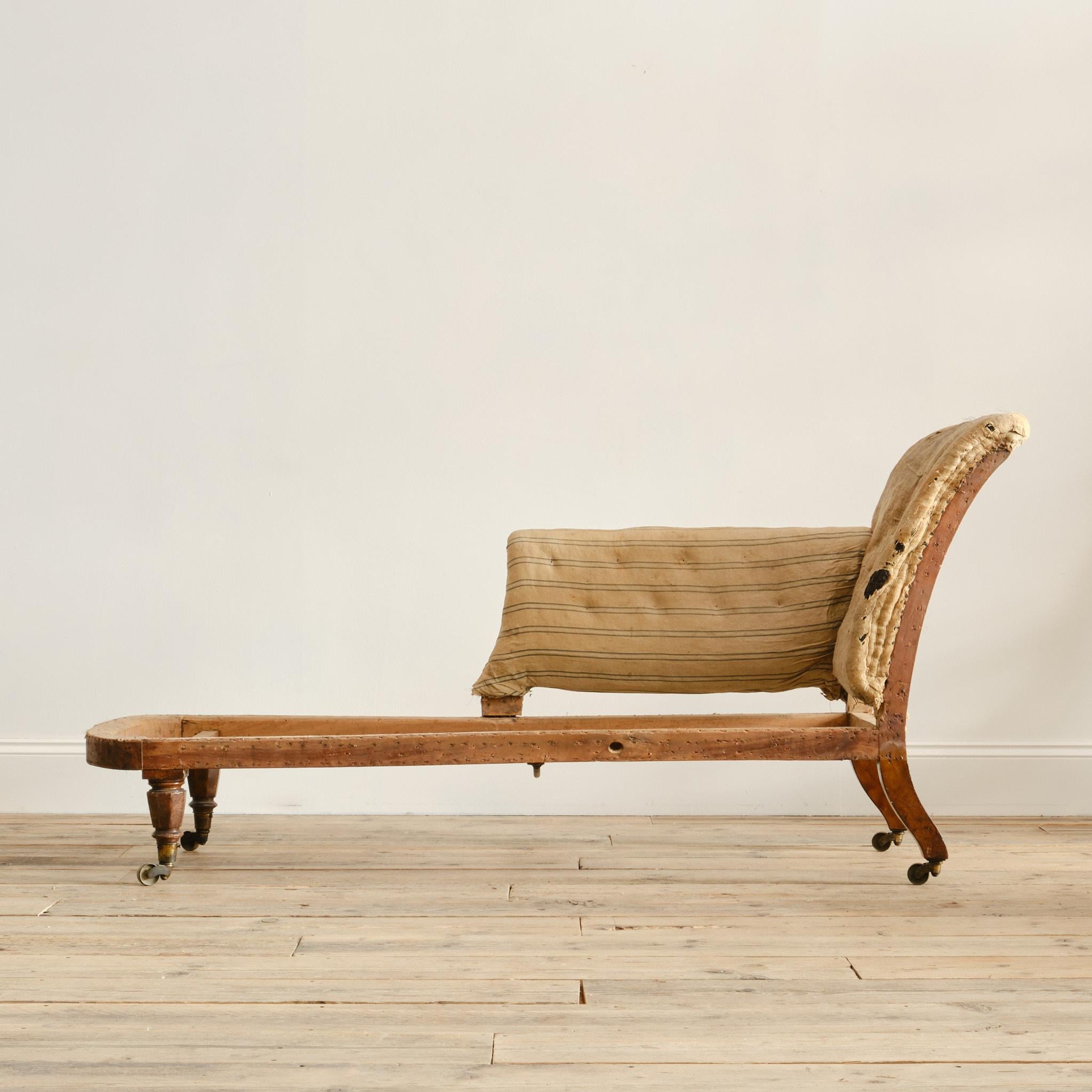 Début de l'époque victorienne Chaise longue du milieu du 19e siècle en vente