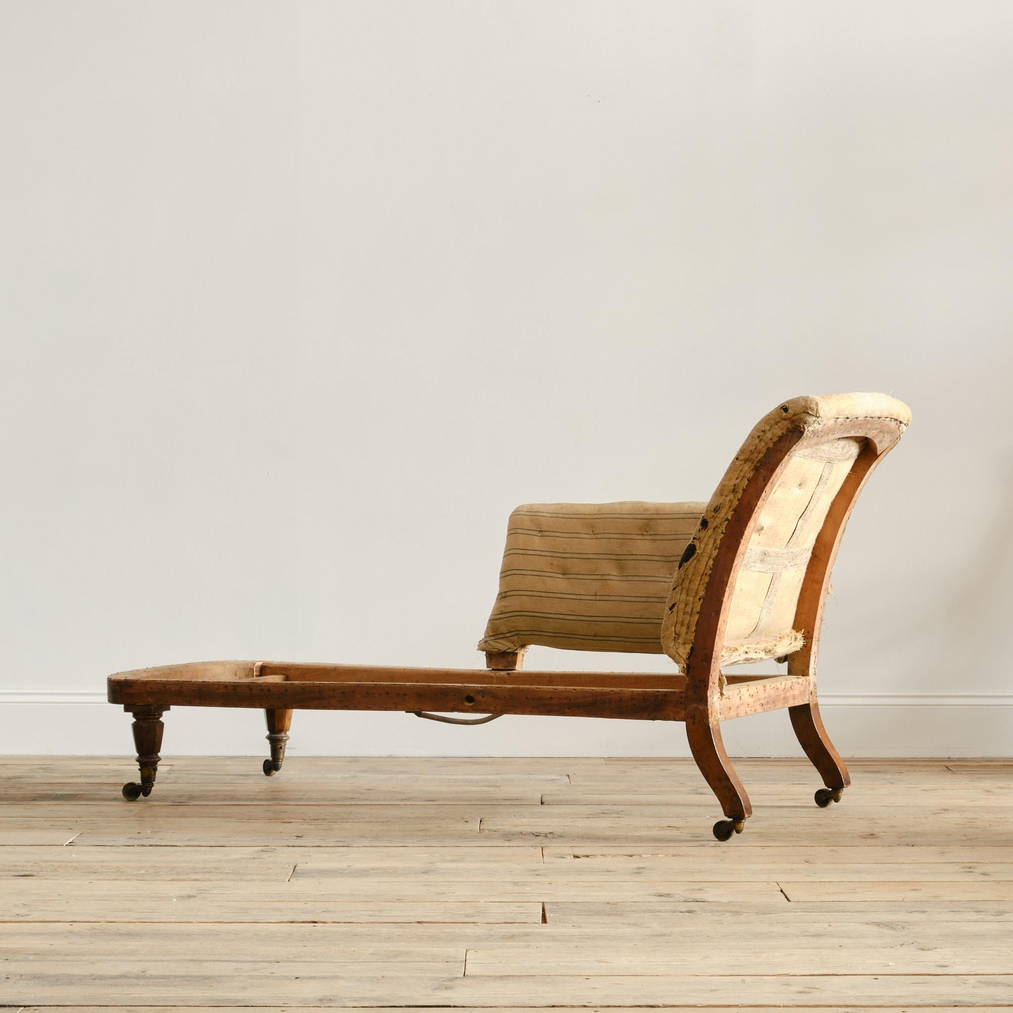 Britannique Chaise longue du milieu du 19e siècle en vente