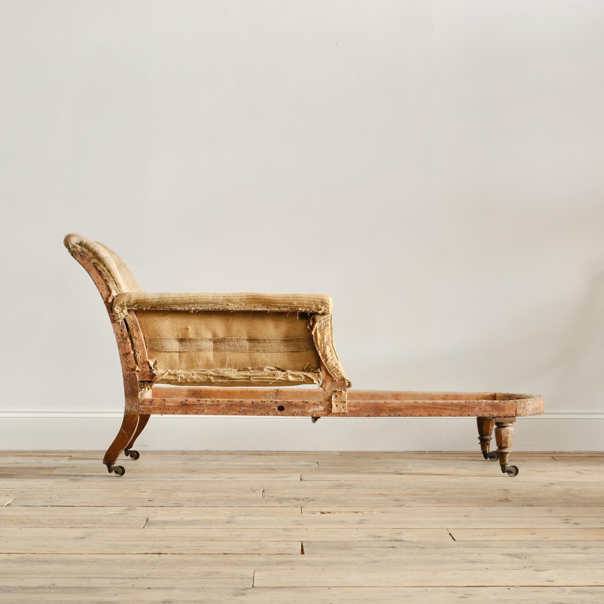 XIXe siècle Chaise longue du milieu du 19e siècle en vente