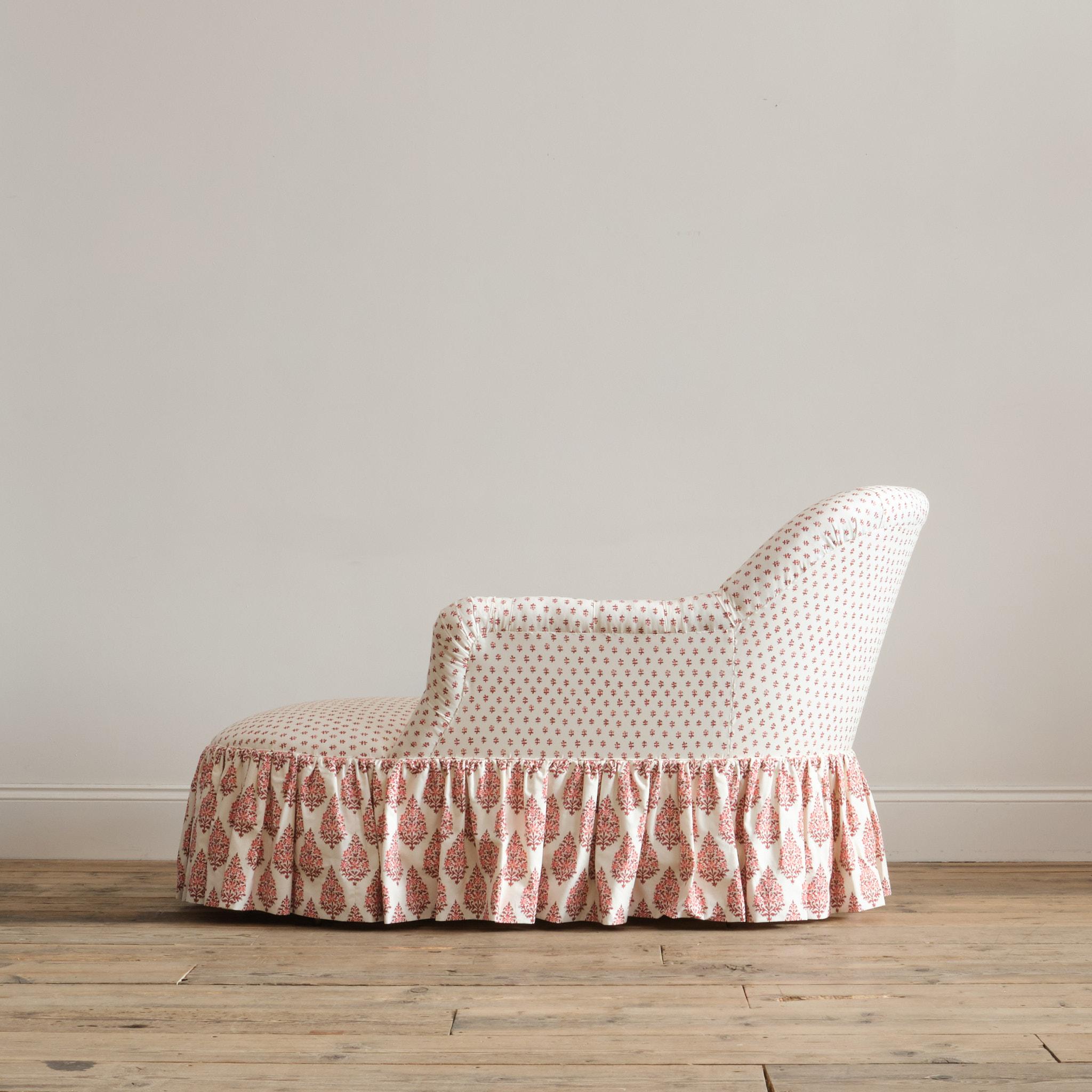 Walnut Mid 19th Century Chaise Longue in Titley & Marr Printed Cotton For Sale