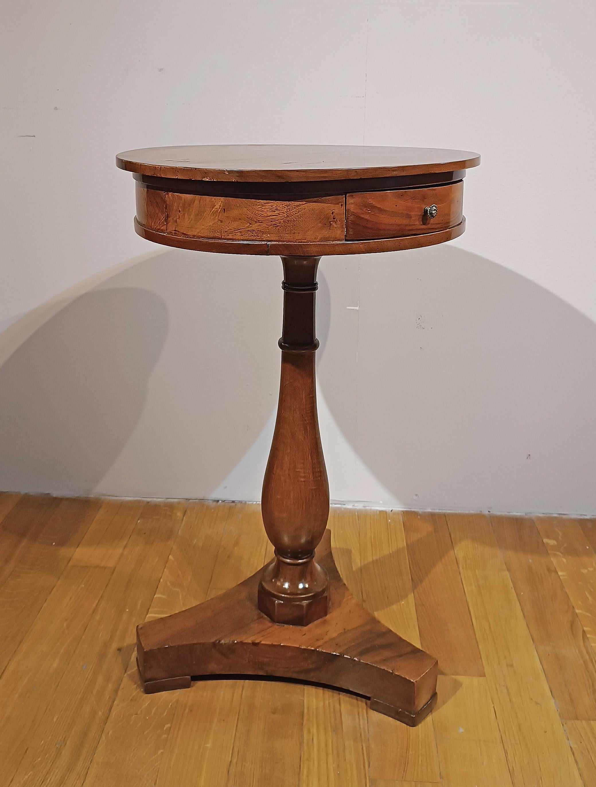 Louis XVI MID-19th CENTURY CHARLES X WALNUT AND CHERRY COFFEE TABLE For Sale