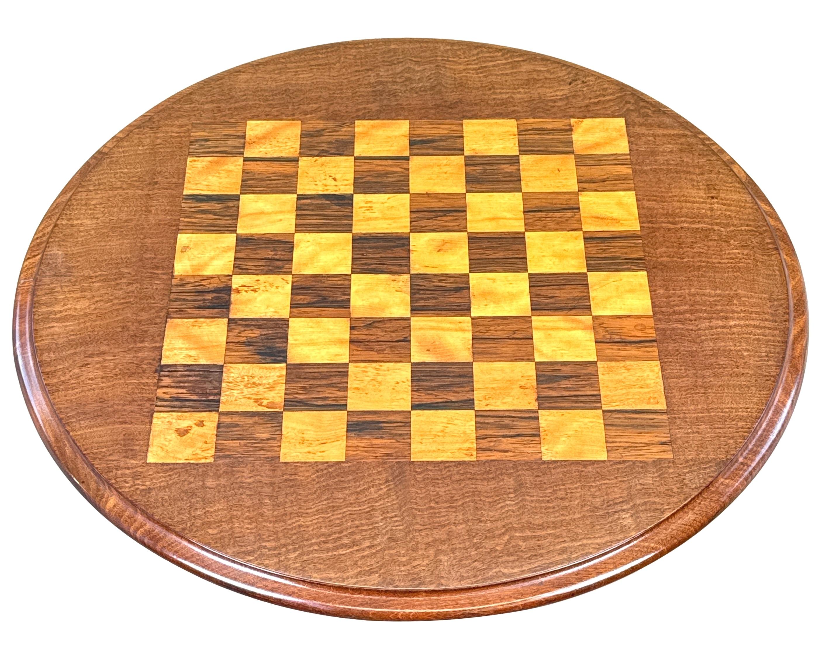 A Very Good Quality Mid 19th Century, William IV Period, Mahogany Lamp Table, Or Occasional Table, Having Superbly Figured Circular Top With Attractive Chess Board Inlaid Decoration, Raised On Reverse Tapering, Faceted, Column With Finely Carved