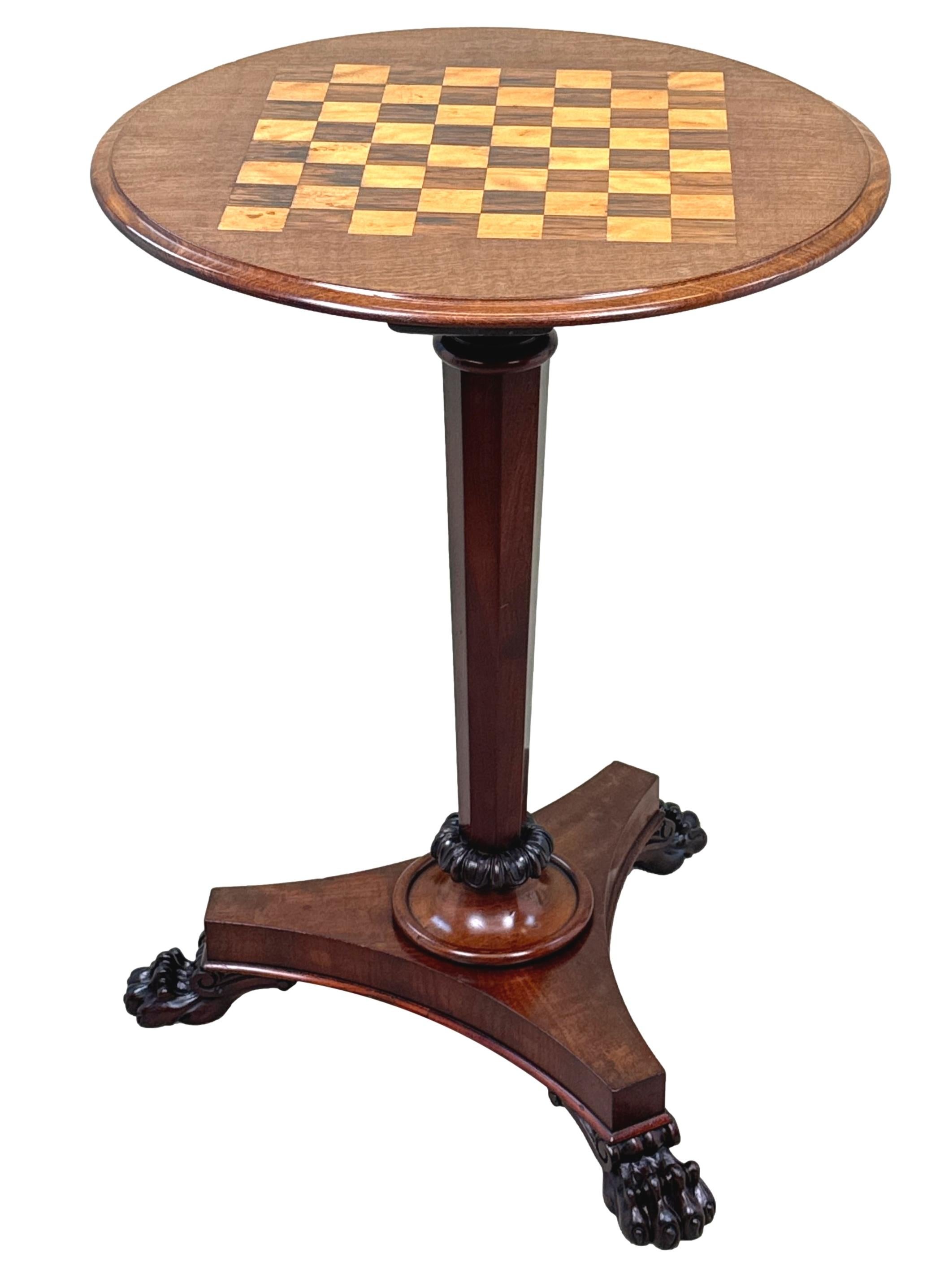 Mid 19th Century Chess Top Lamp Table In Good Condition For Sale In Bedfordshire, GB
